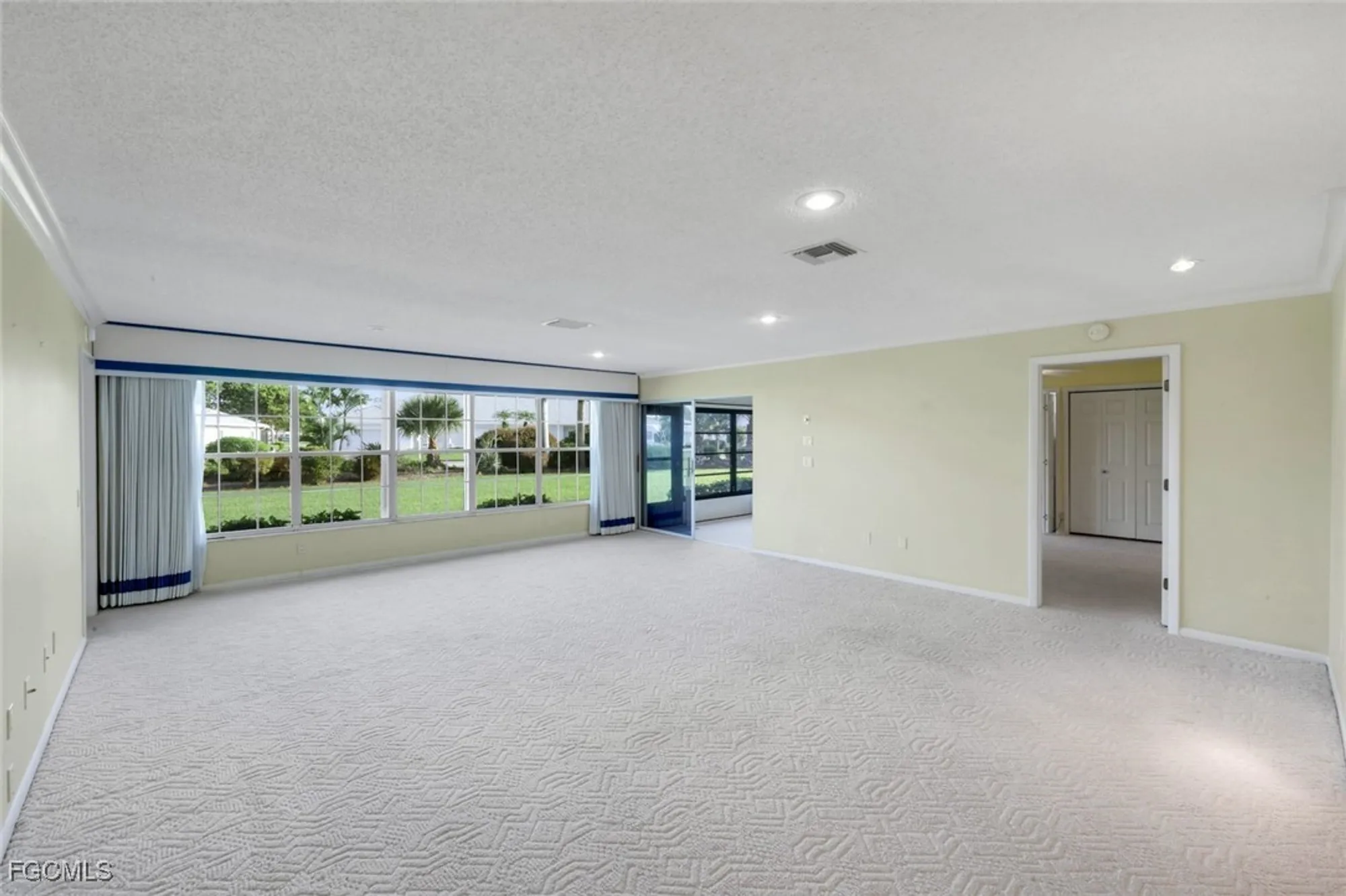 Property Slideshow image 13 of 37 | 1351 medinah dr, Fort Myers, FL, 33919