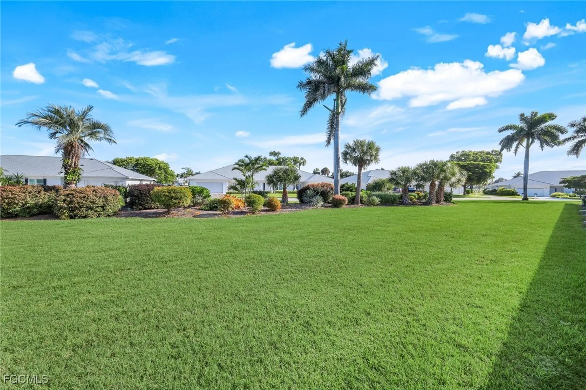 Property Slideshow image 28 of 37 | 1351 medinah dr, Fort Myers, FL, 33919