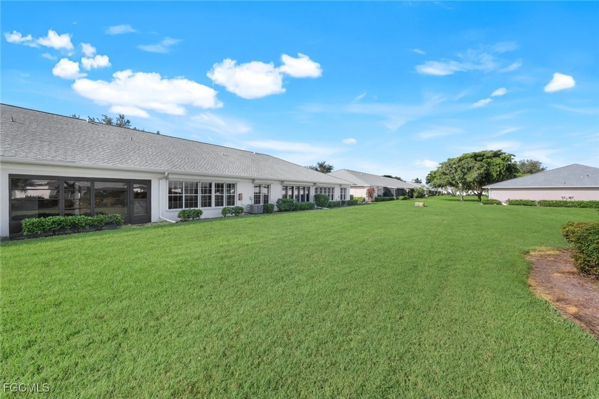 Property Slideshow image 5 of 37 | 1351 medinah dr, Fort Myers, FL, 33919