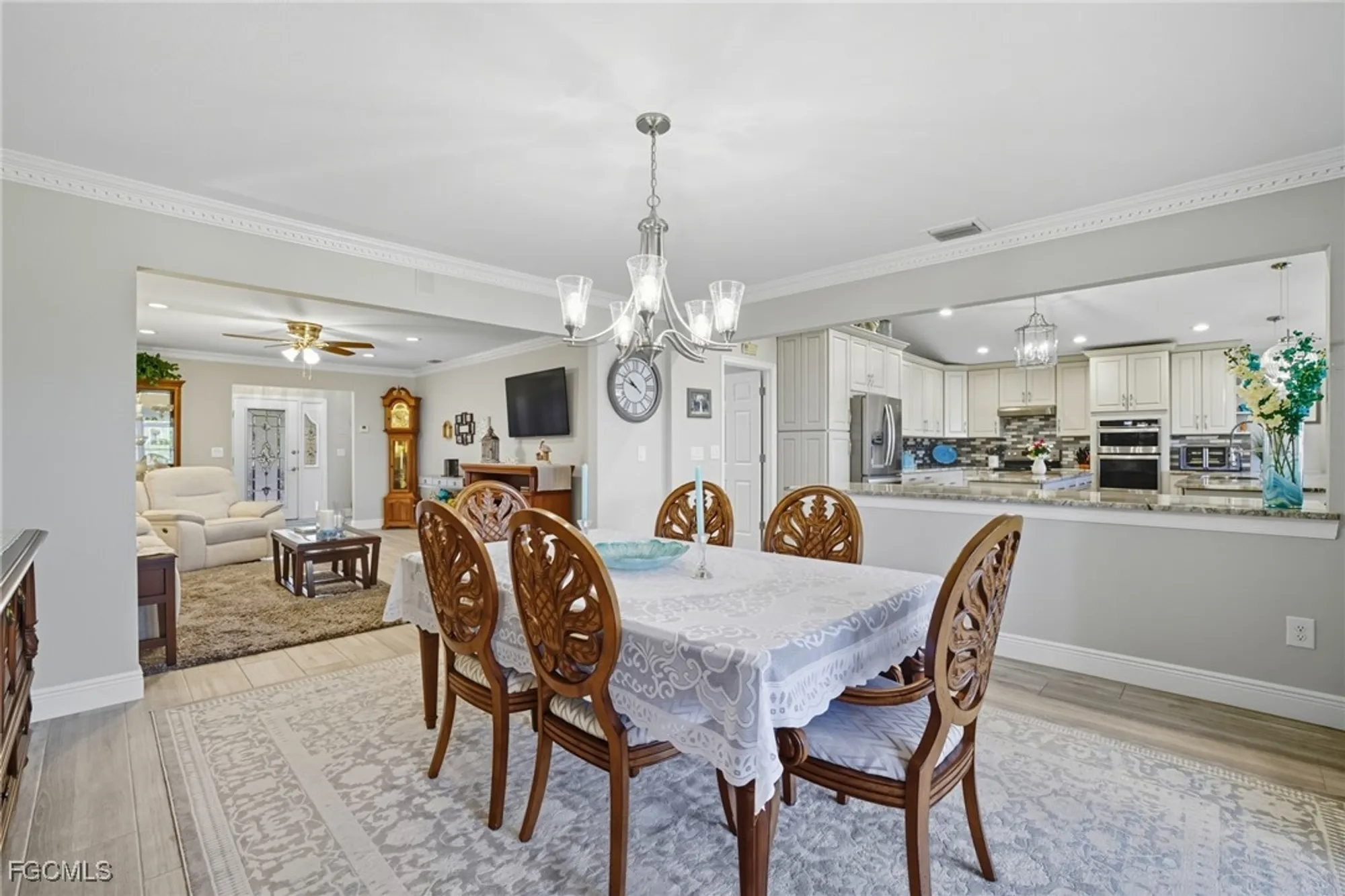 Property Slideshow image 12 of 36 | 1203 n brandywine cir, Fort Myers, FL, 33919
