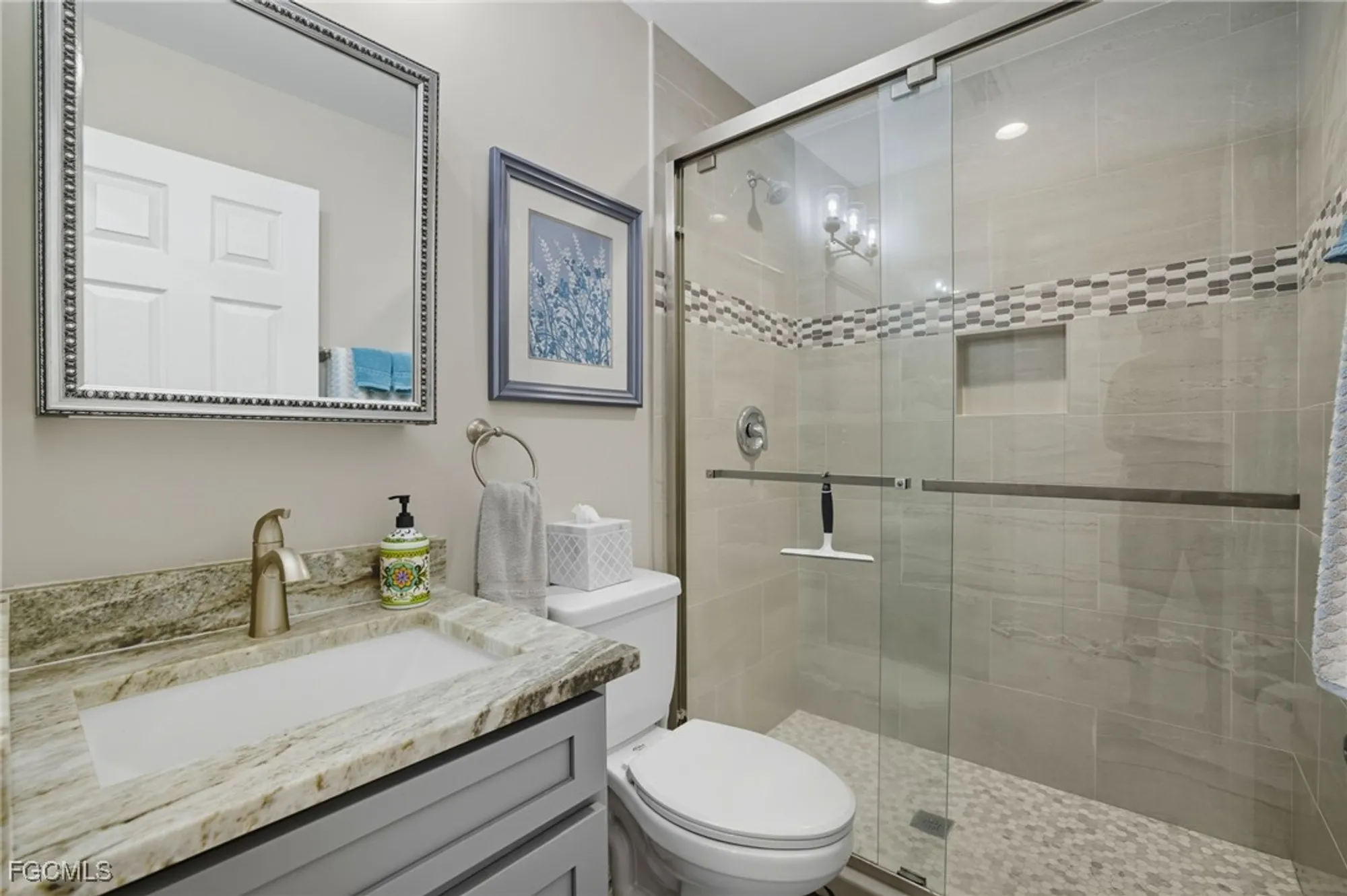 Property Slideshow image 24 of 36 | 1203 n brandywine cir, Fort Myers, FL, 33919