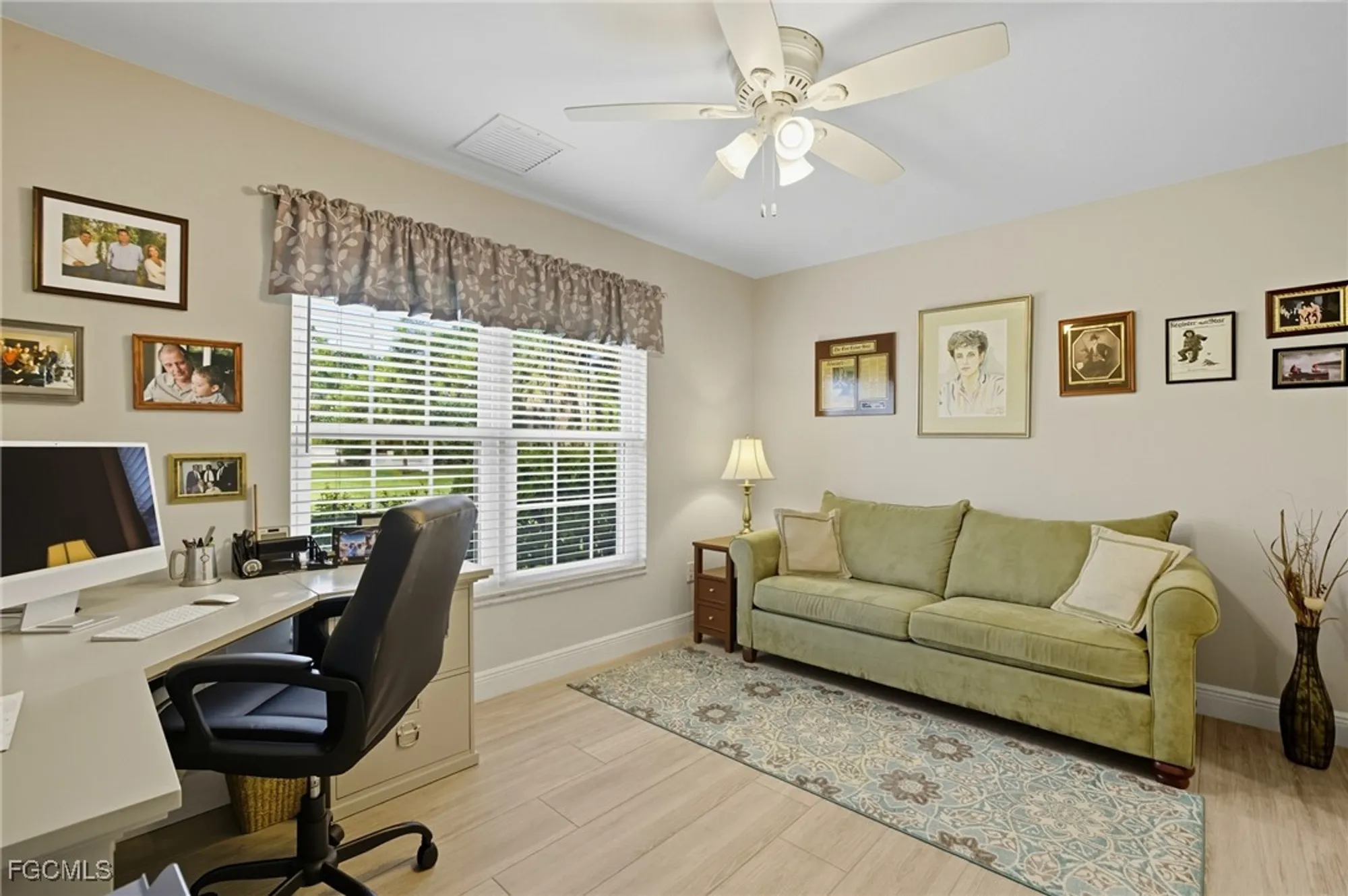 Property Slideshow image 25 of 36 | 1203 n brandywine cir, Fort Myers, FL, 33919