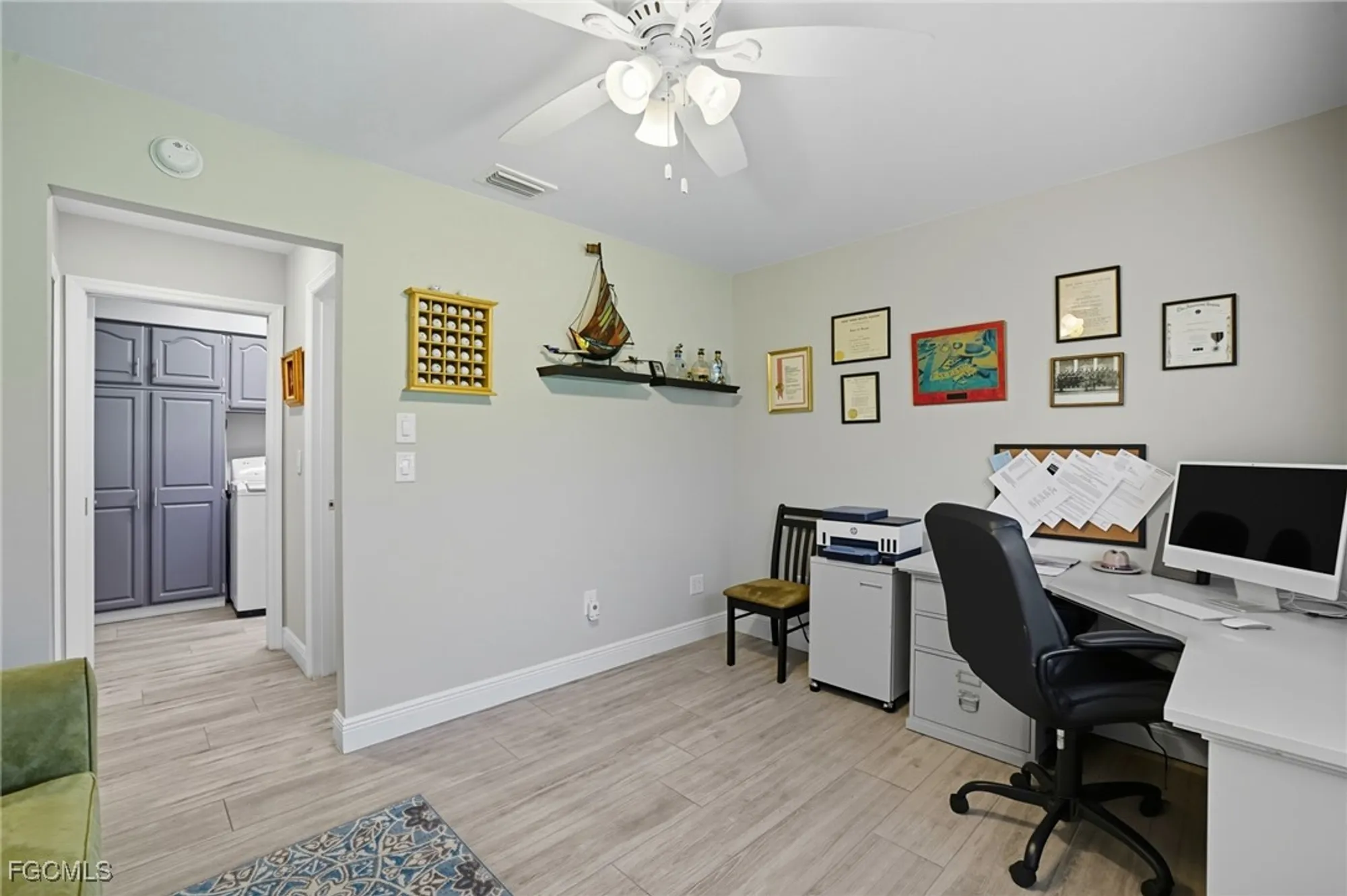 Property Slideshow image 26 of 36 | 1203 n brandywine cir, Fort Myers, FL, 33919