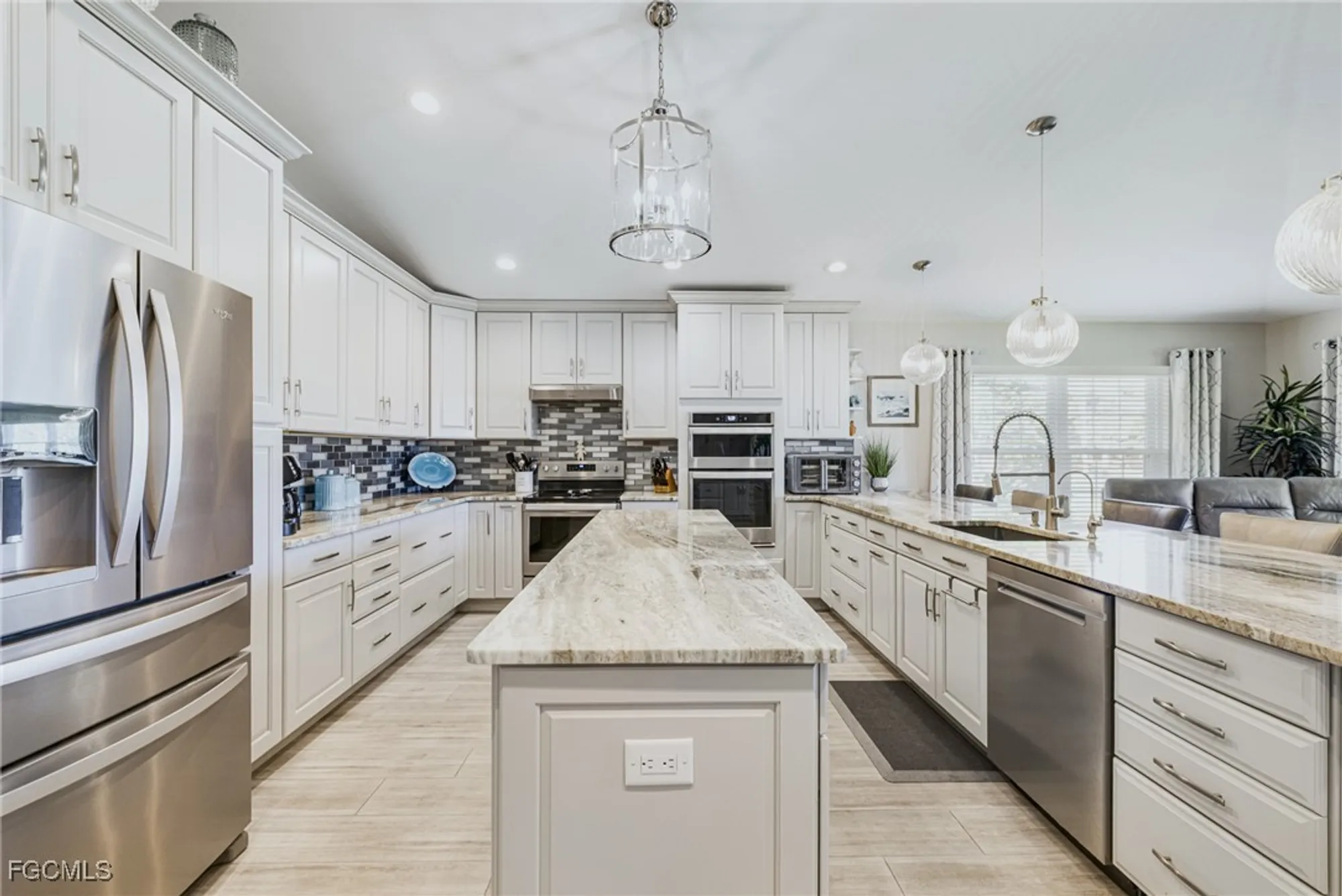 Property Slideshow image 3 of 36 | 1203 n brandywine cir, Fort Myers, FL, 33919