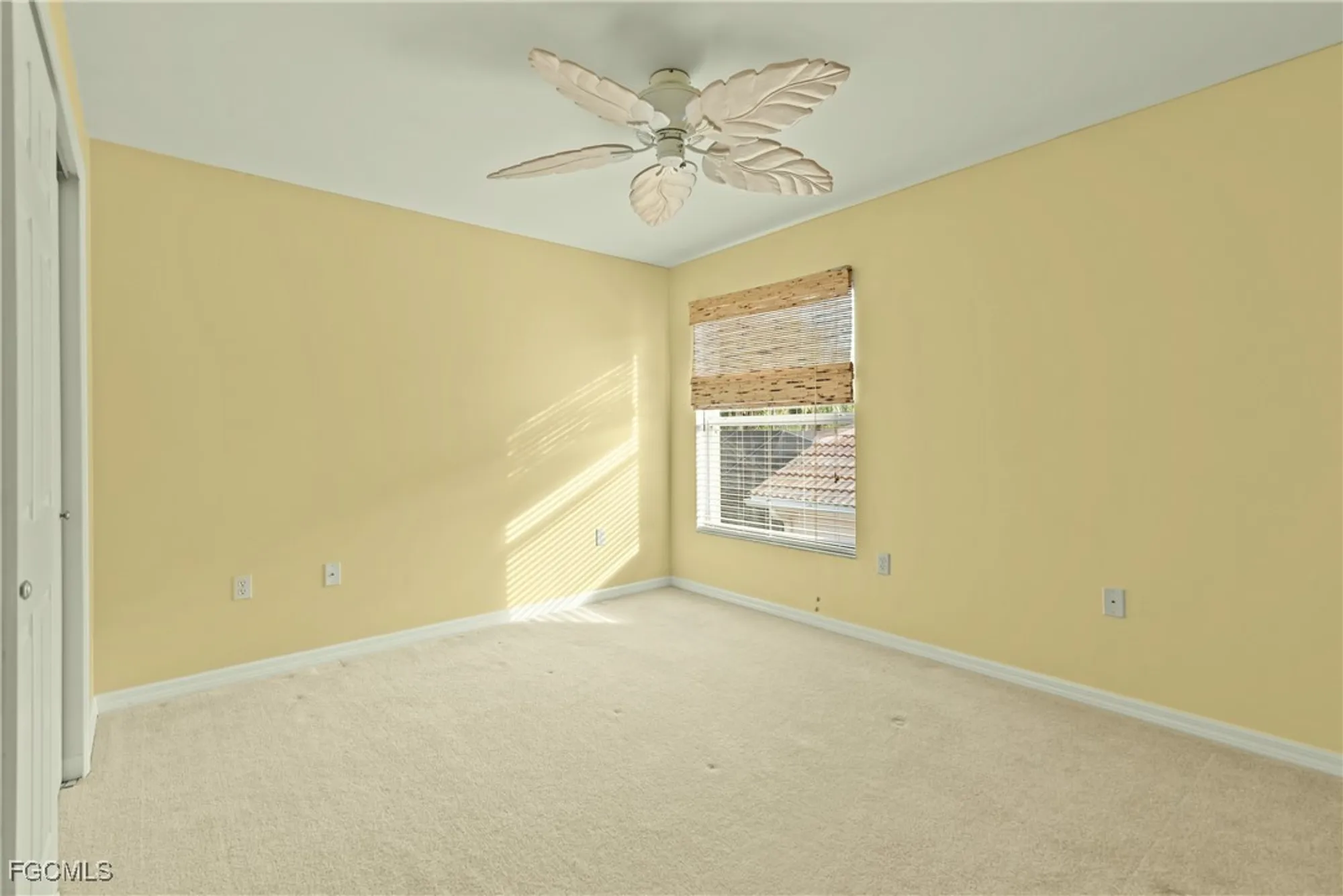 Property Slideshow image 19 of 30 | 9062 shadow glen way, Fort Myers, FL, 33913