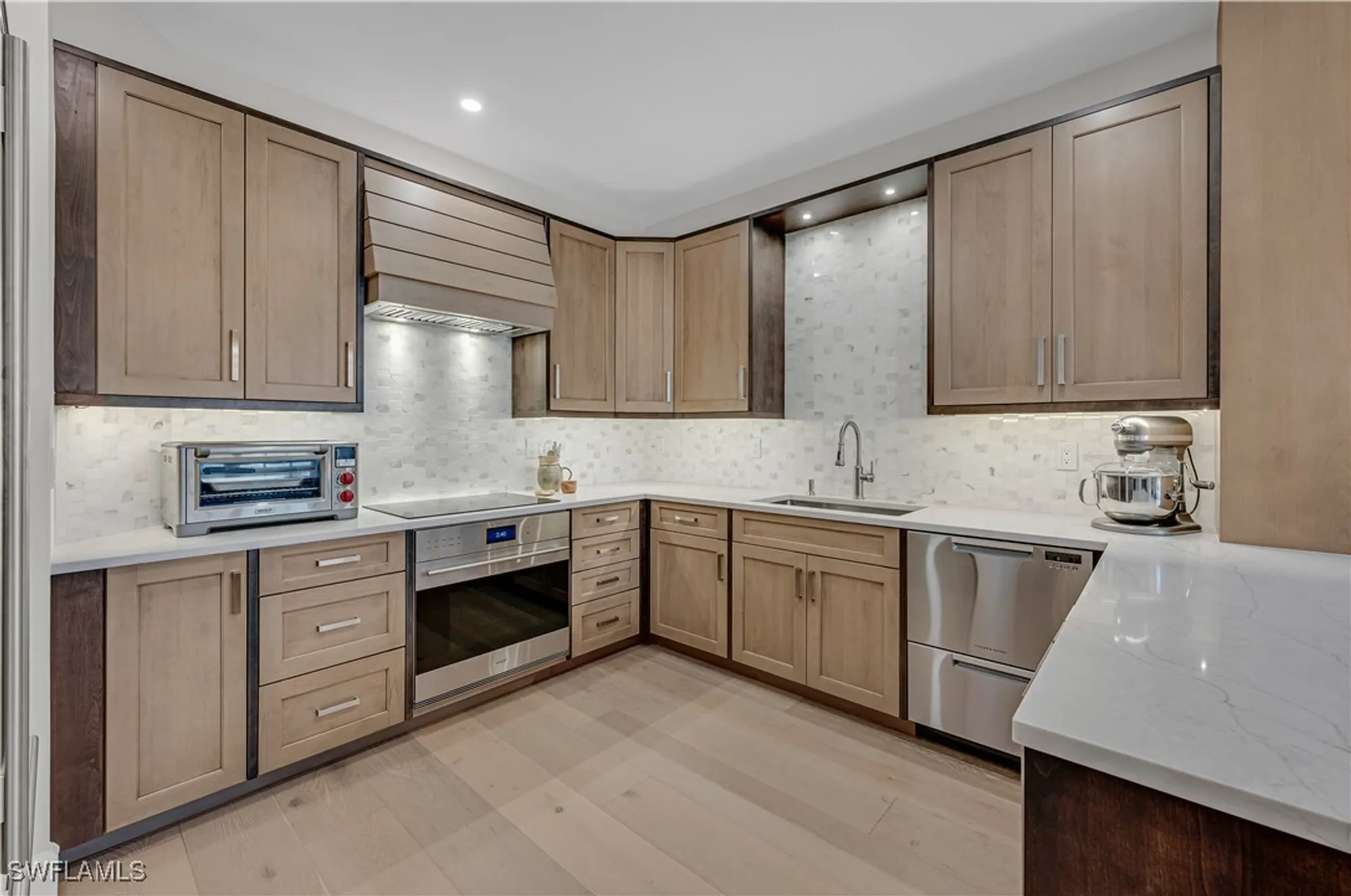 Property Slideshow image 4 of 17 | 6865 san marino dr apt 302a, Naples, FL, 34108