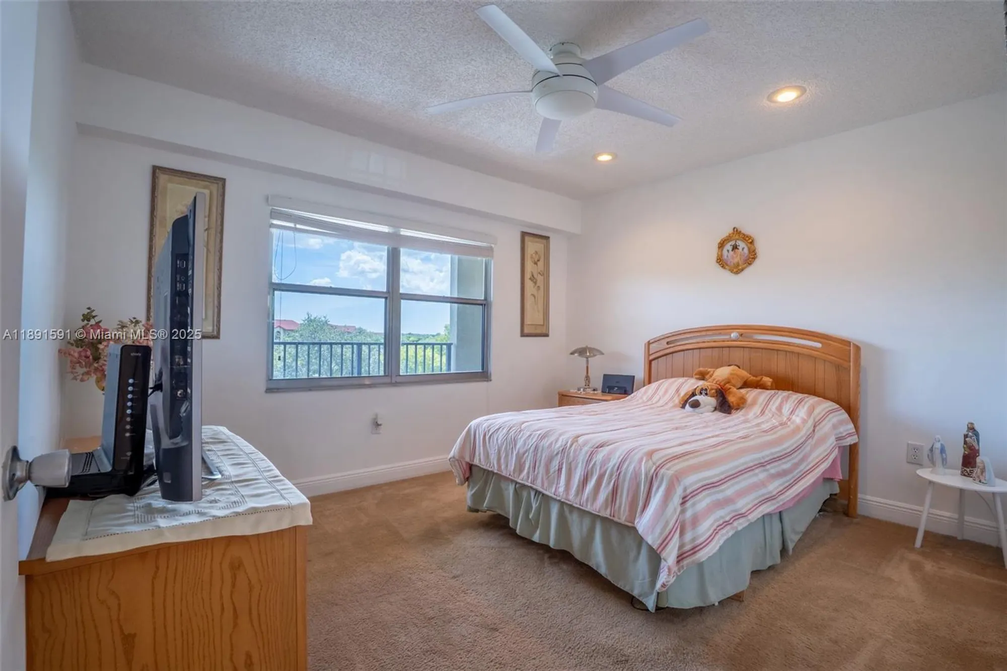 Property Slideshow image 12 of 14 | 1400 sw 131st way q410, Pembroke Pines, FL, 33027