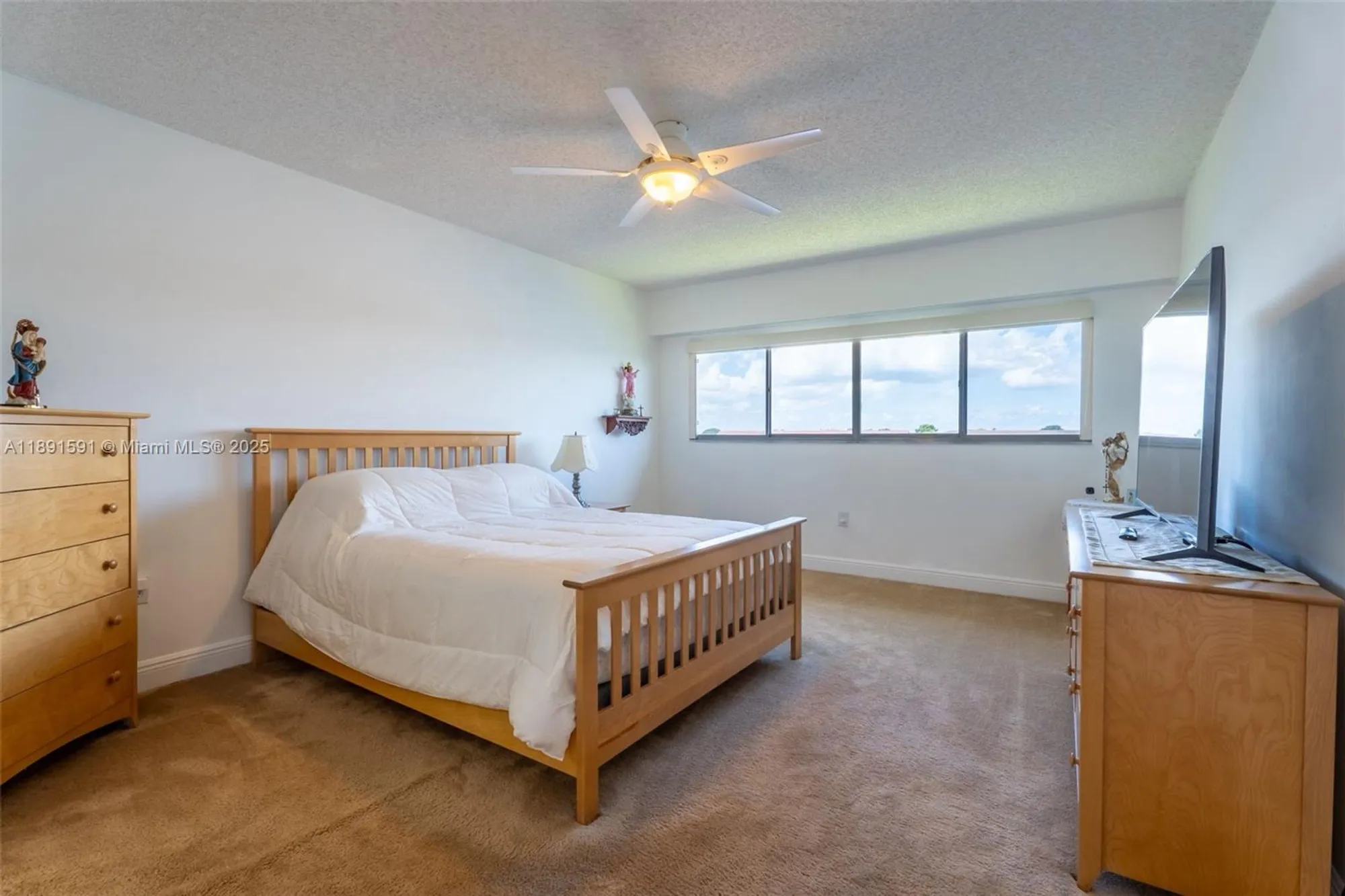 Property Slideshow image 9 of 14 | 1400 sw 131st way q410, Pembroke Pines, FL, 33027