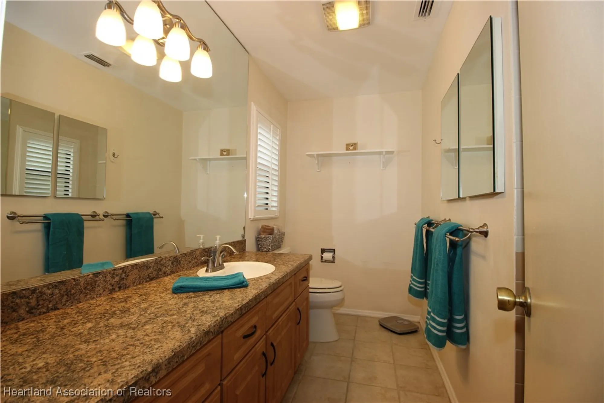 Property Slideshow image 17 of 26 | 3805 cormorant point dr, Sebring, FL, 33872
