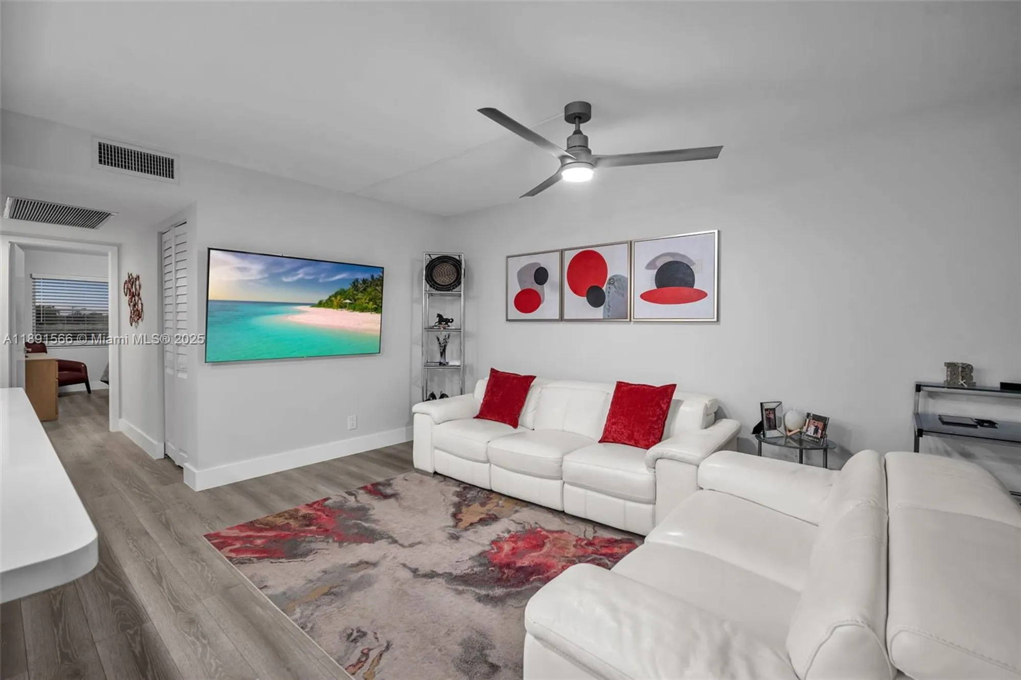 Property Slideshow image 2 of 21 | 3039 hythe c # 3039, Boca Raton, FL, 33434