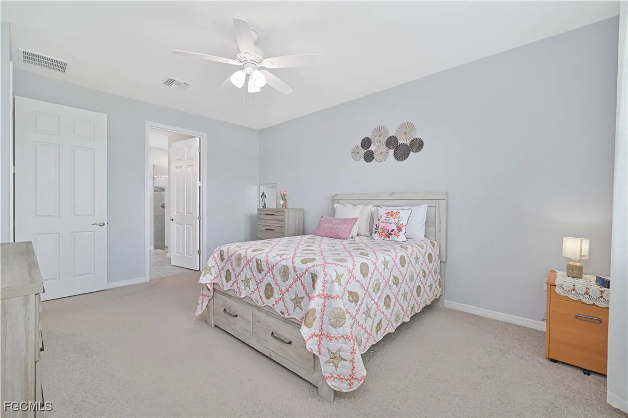 Property Slideshow image 27 of 43 | 3242 apple blossom dr, Alva, FL, 33920