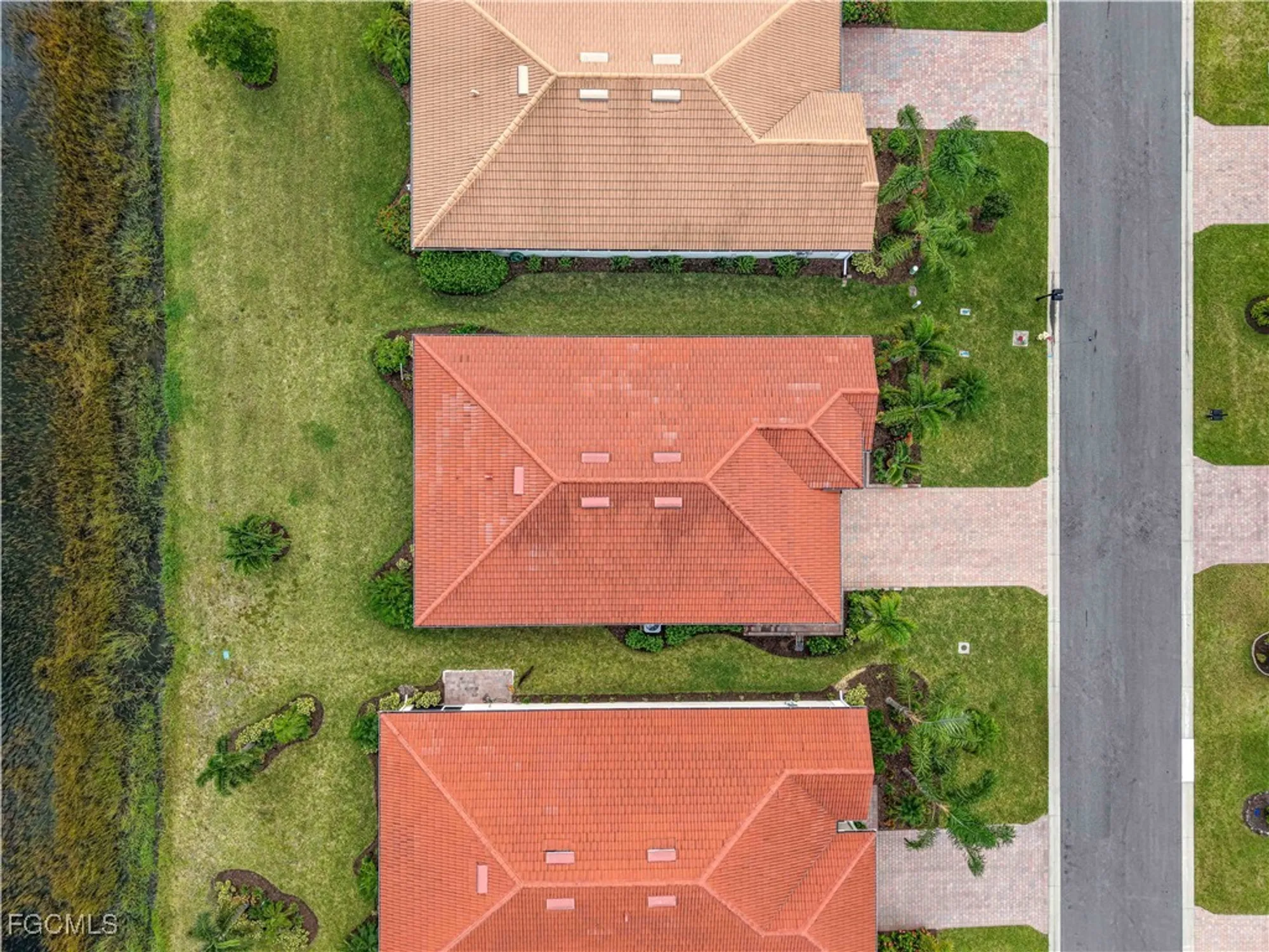 Property Slideshow image 4 of 43 | 3242 apple blossom dr, Alva, FL, 33920