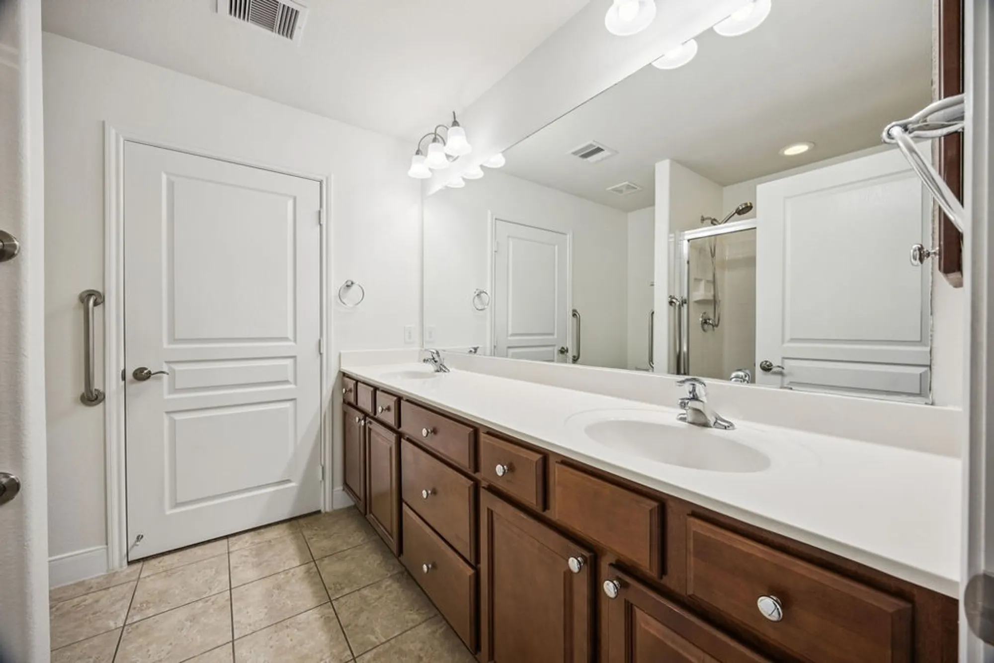 Property Slideshow image 9 of 17 | 342 ranch house ln, Richmond, TX, 77469