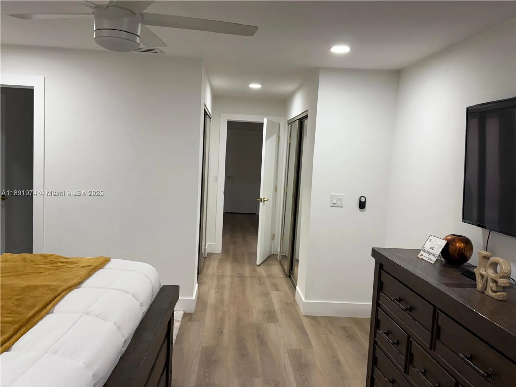 Property Slideshow image 17 of 30 | 8204 summerbreeze ln, Boca Raton, FL, 33496