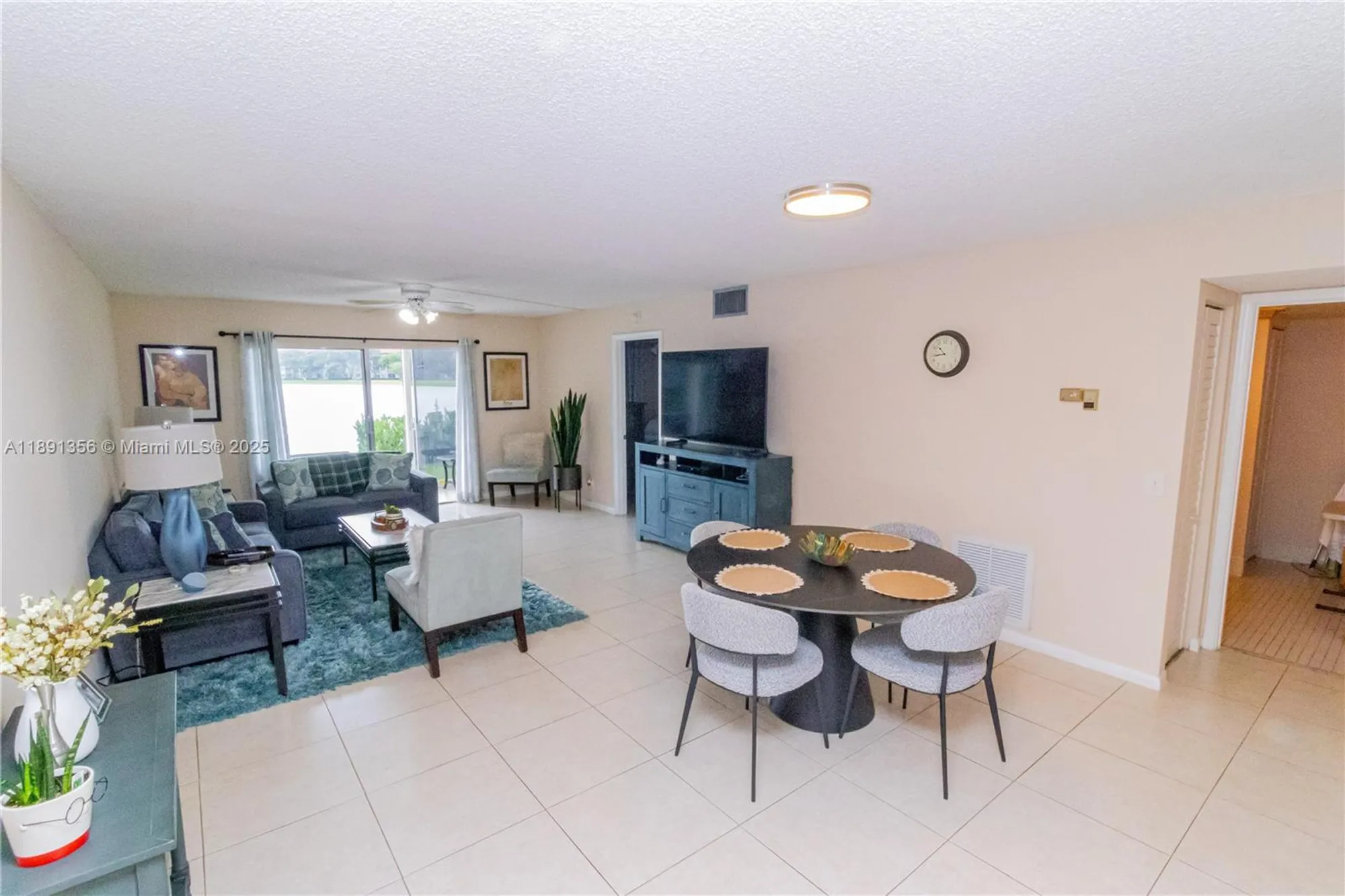 Property Slideshow image 10 of 30 | 13100 sw 11th ct 107c, Pembroke Pines, FL, 33027