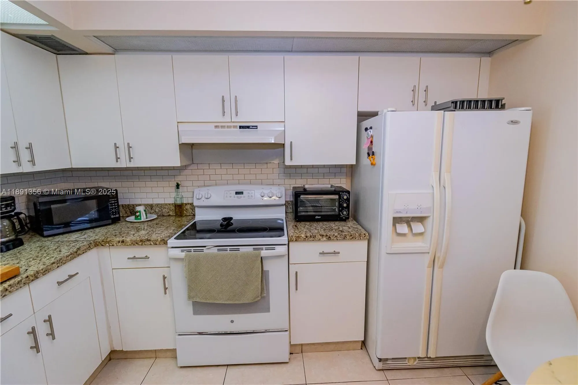 Property Slideshow image 8 of 30 | 13100 sw 11th ct 107c, Pembroke Pines, FL, 33027