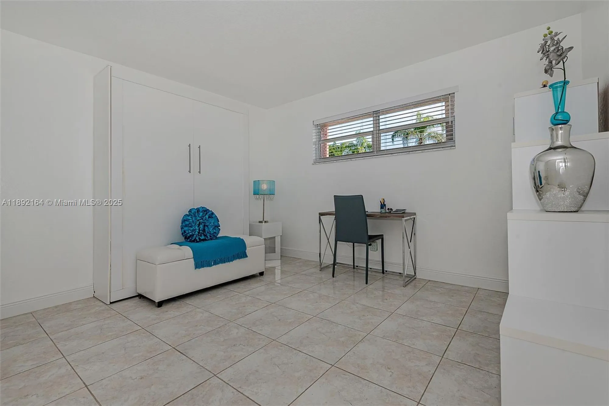 Property Slideshow image 19 of 27 | 9410 n hollybrook lake dr # 11-109, Pembroke Pines, FL, 33025