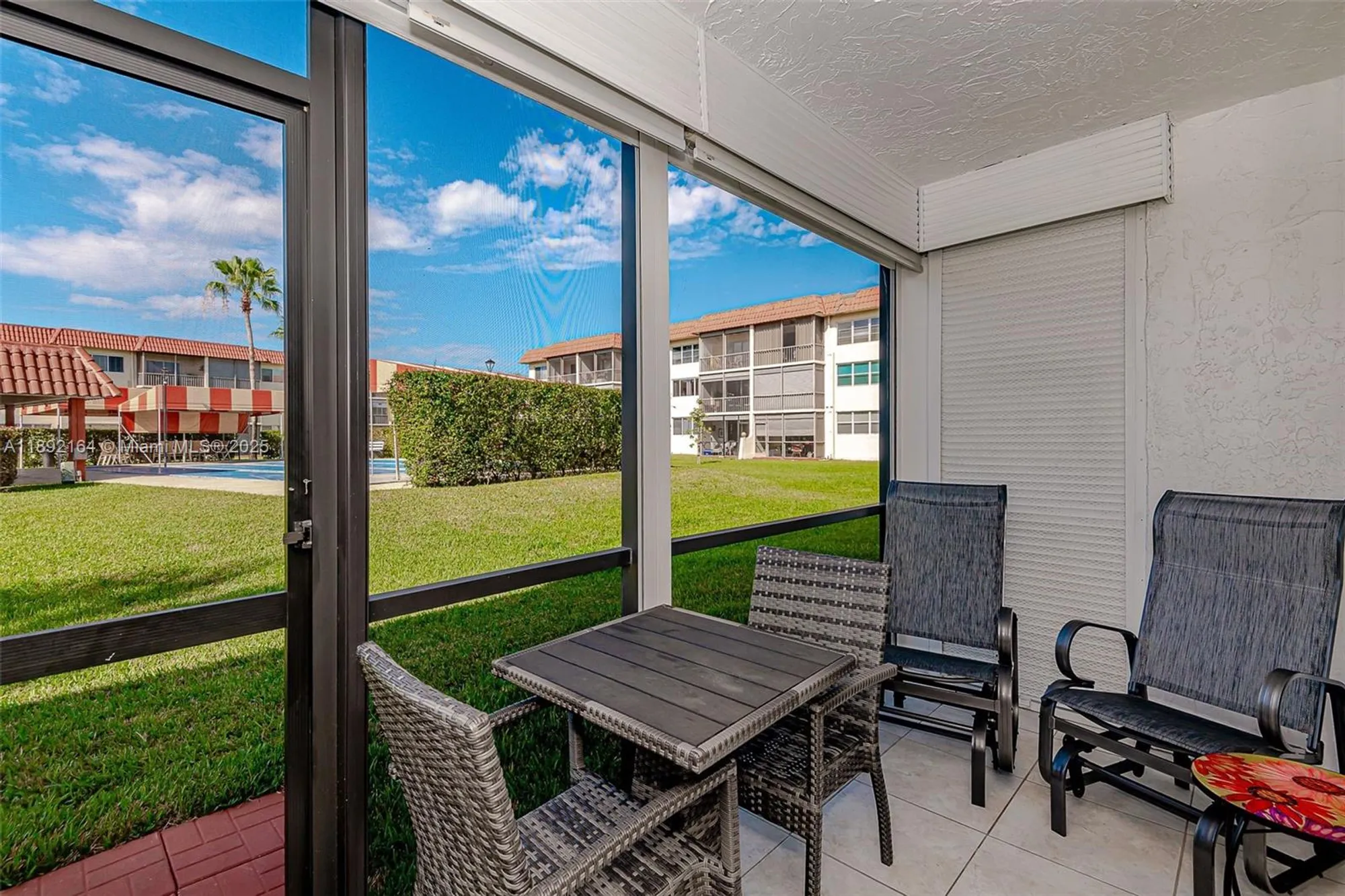 Property Slideshow image 22 of 27 | 9410 n hollybrook lake dr # 11-109, Pembroke Pines, FL, 33025