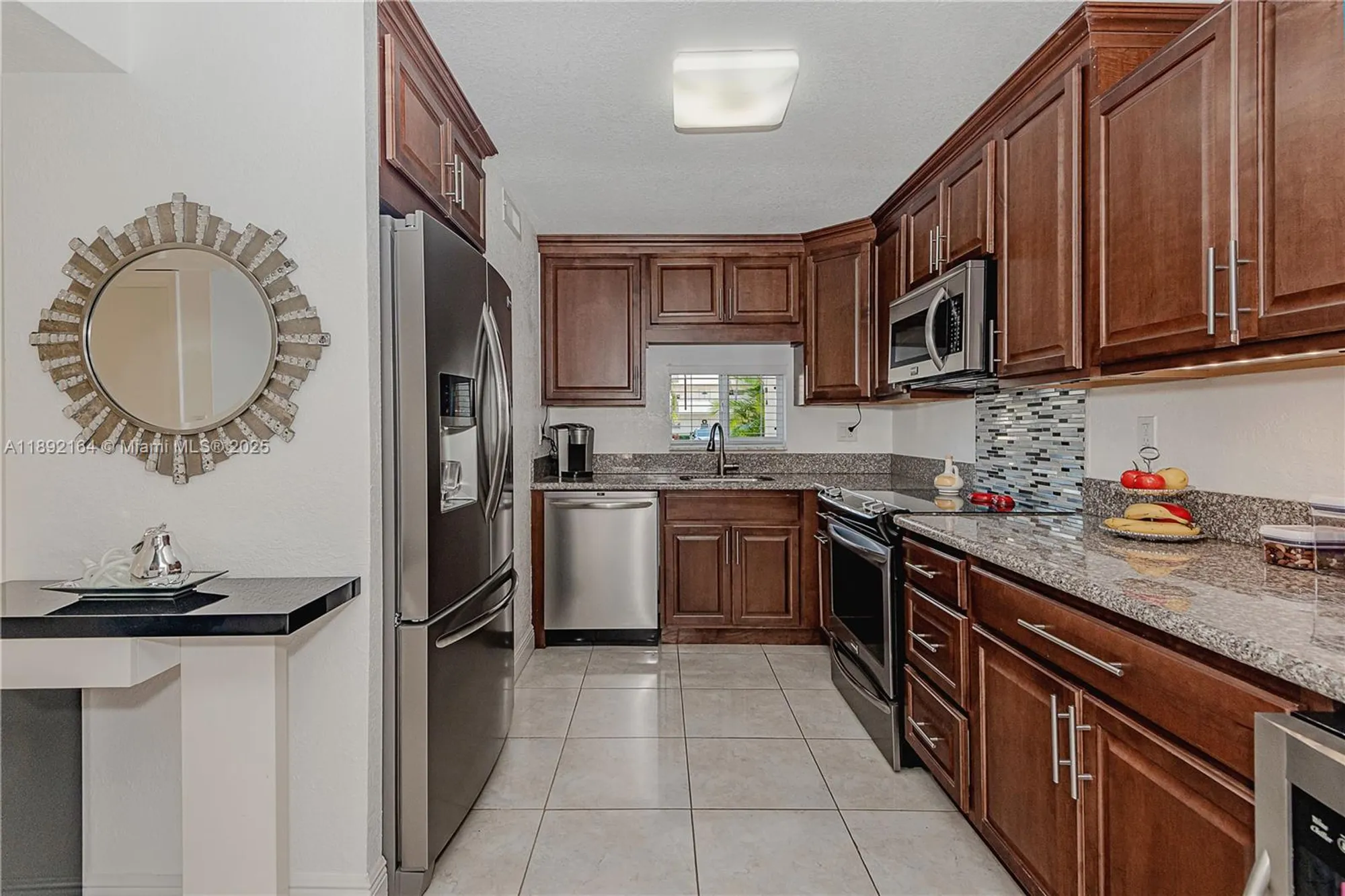 Property Slideshow image 3 of 27 | 9410 n hollybrook lake dr # 11-109, Pembroke Pines, FL, 33025