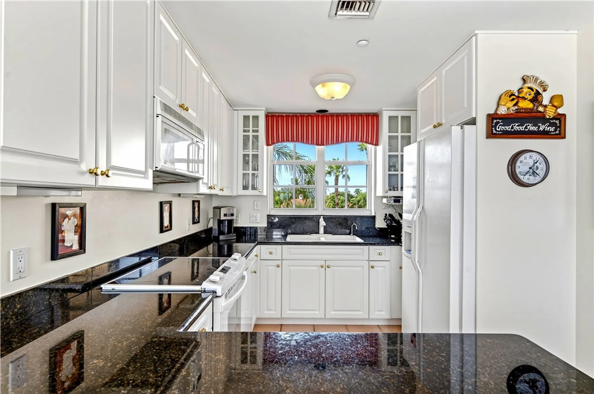 Property Slideshow image 19 of 35 | 5540 n harbor village dr 305, Vero Beach, FL, 32967