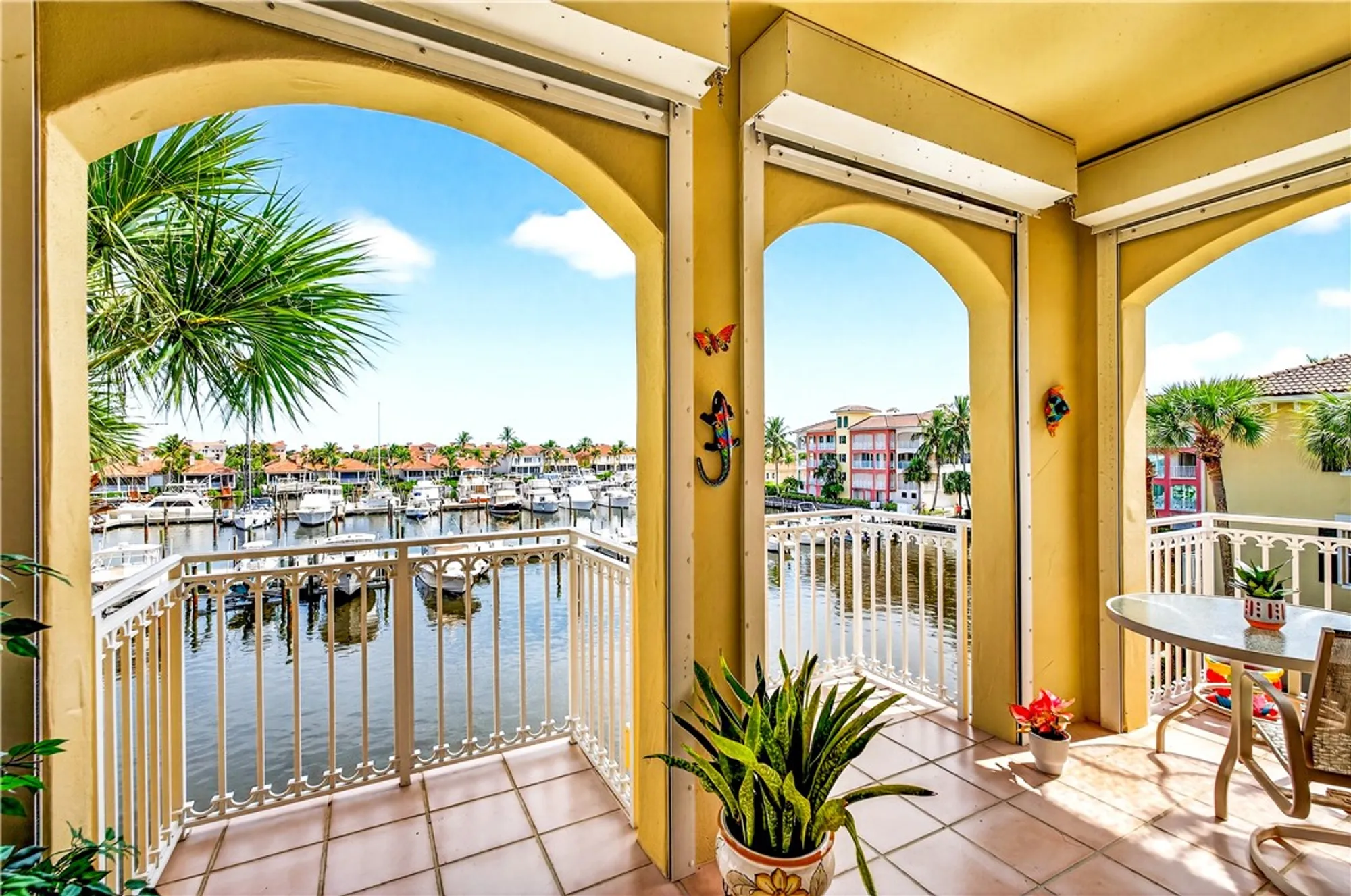 Property Slideshow image 5 of 35 | 5540 n harbor village dr 305, Vero Beach, FL, 32967