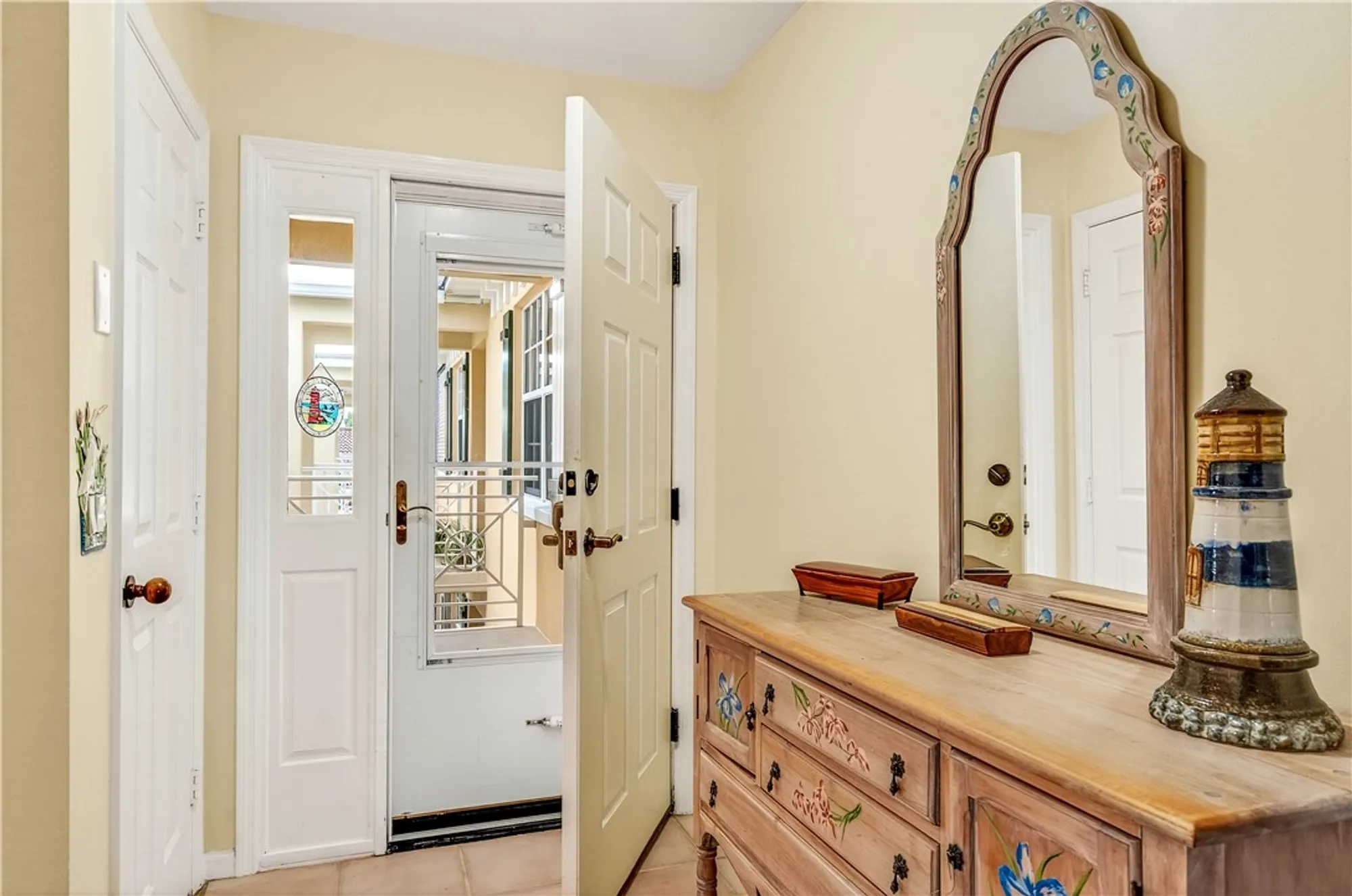 Property Slideshow image 7 of 35 | 5540 n harbor village dr 305, Vero Beach, FL, 32967
