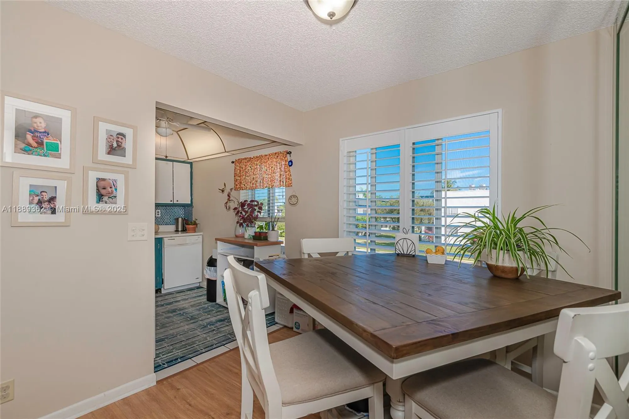 Property Slideshow image 5 of 23 | 576 burgundy l # 576, Delray Beach, FL, 33484