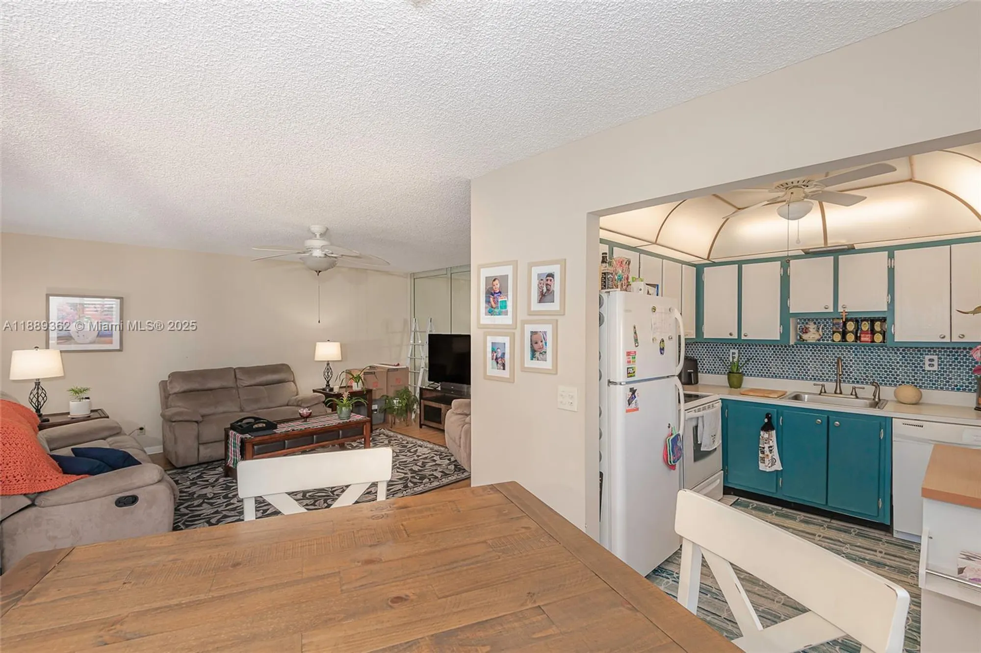 Property Slideshow image 6 of 23 | 576 burgundy l # 576, Delray Beach, FL, 33484