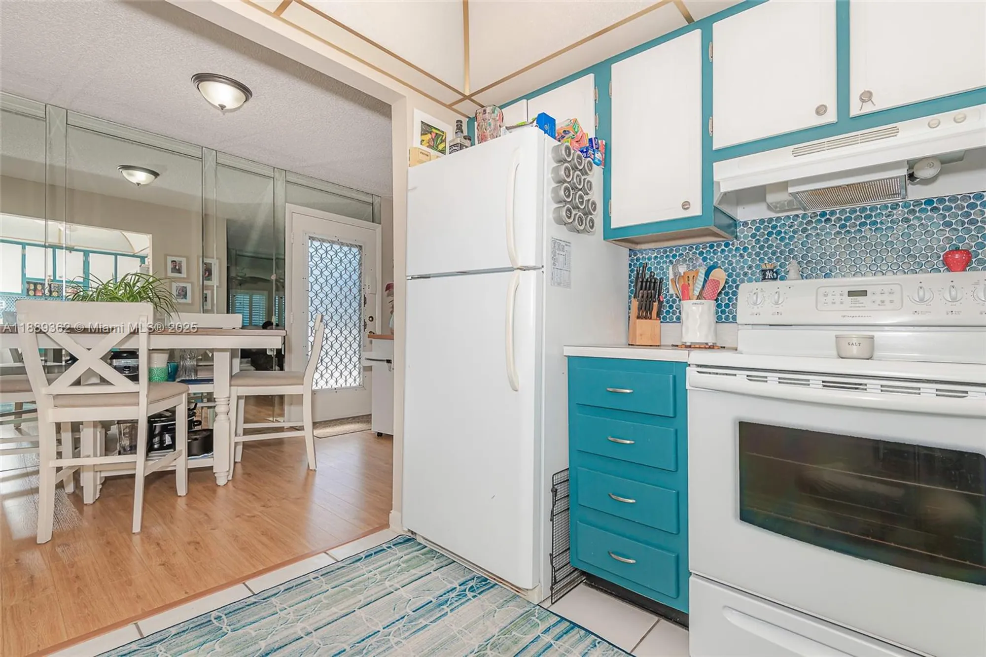 Property Slideshow image 9 of 23 | 576 burgundy l # 576, Delray Beach, FL, 33484