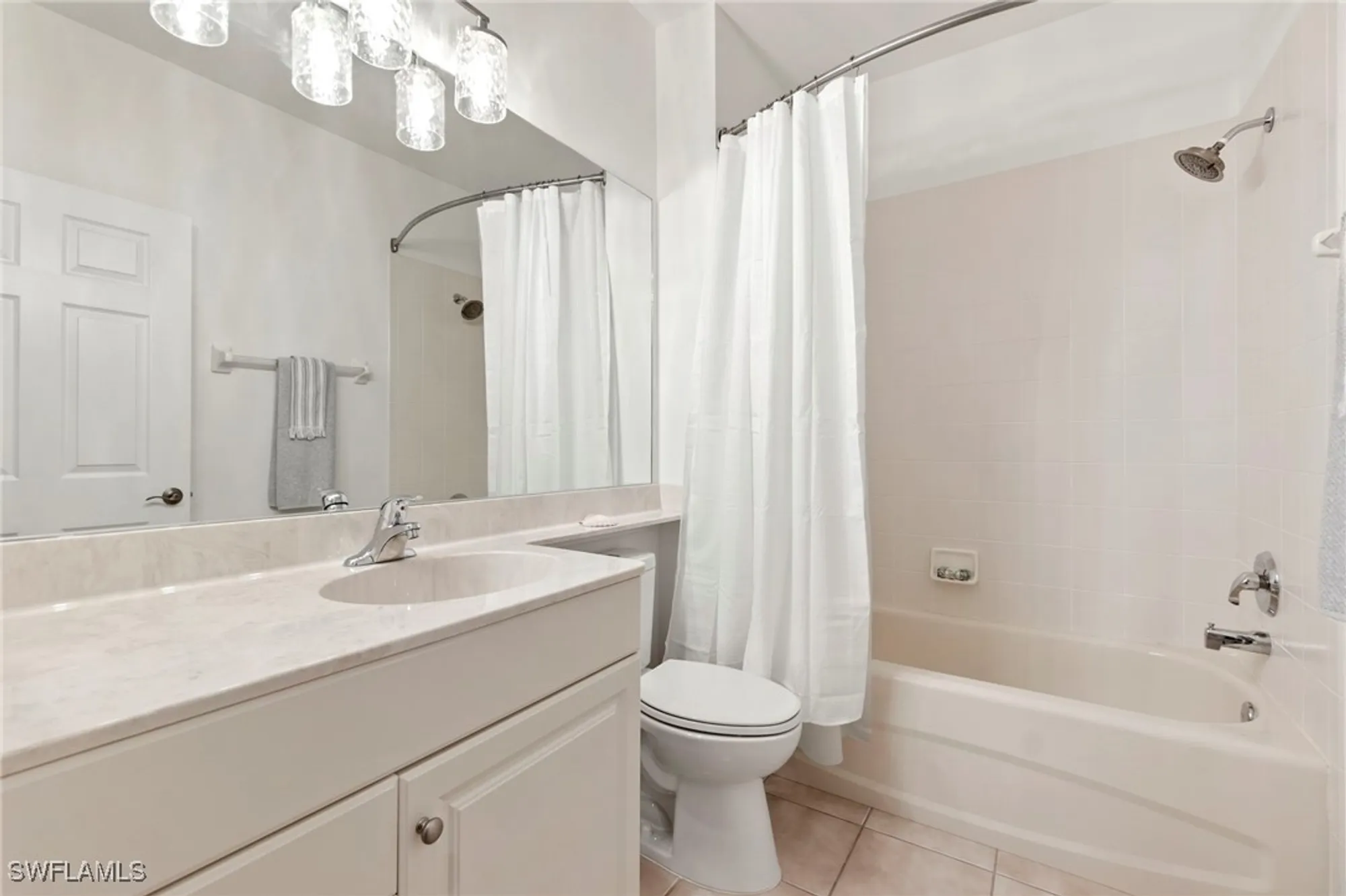 Property Slideshow image 22 of 42 | 20301 calice ct 2002, Estero, FL, 33928