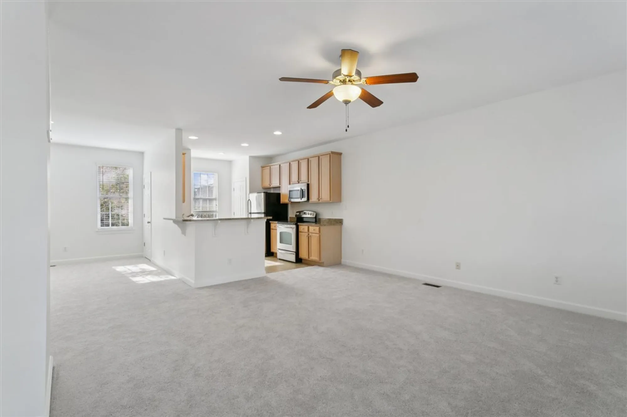 Property Slideshow image 10 of 37 | 5403 discovery park blvd, Williamsburg, VA, 23188