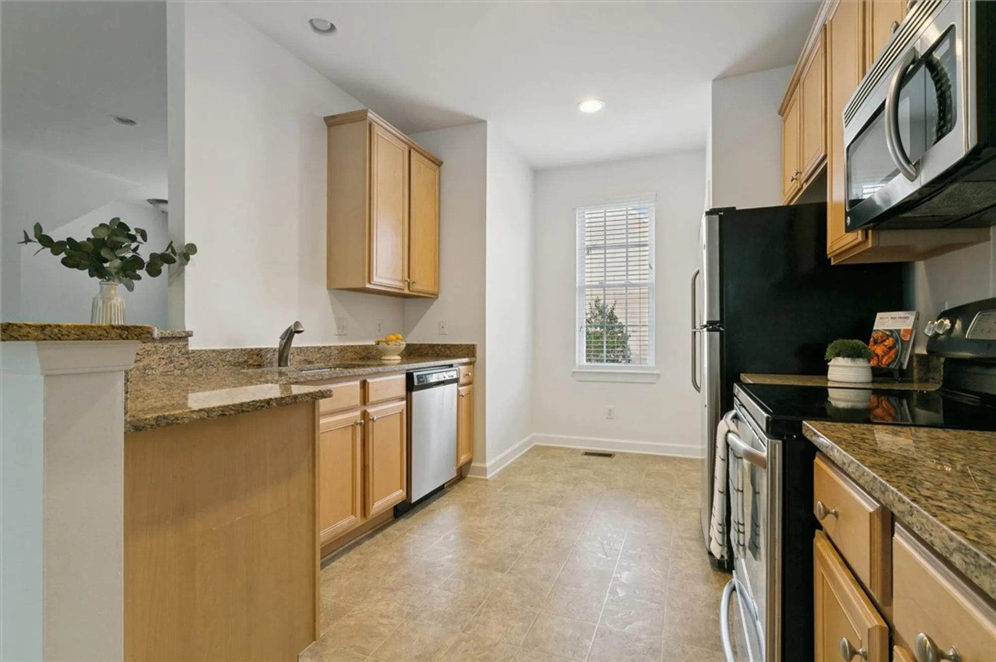 Property Slideshow image 13 of 37 | 5403 discovery park blvd, Williamsburg, VA, 23188