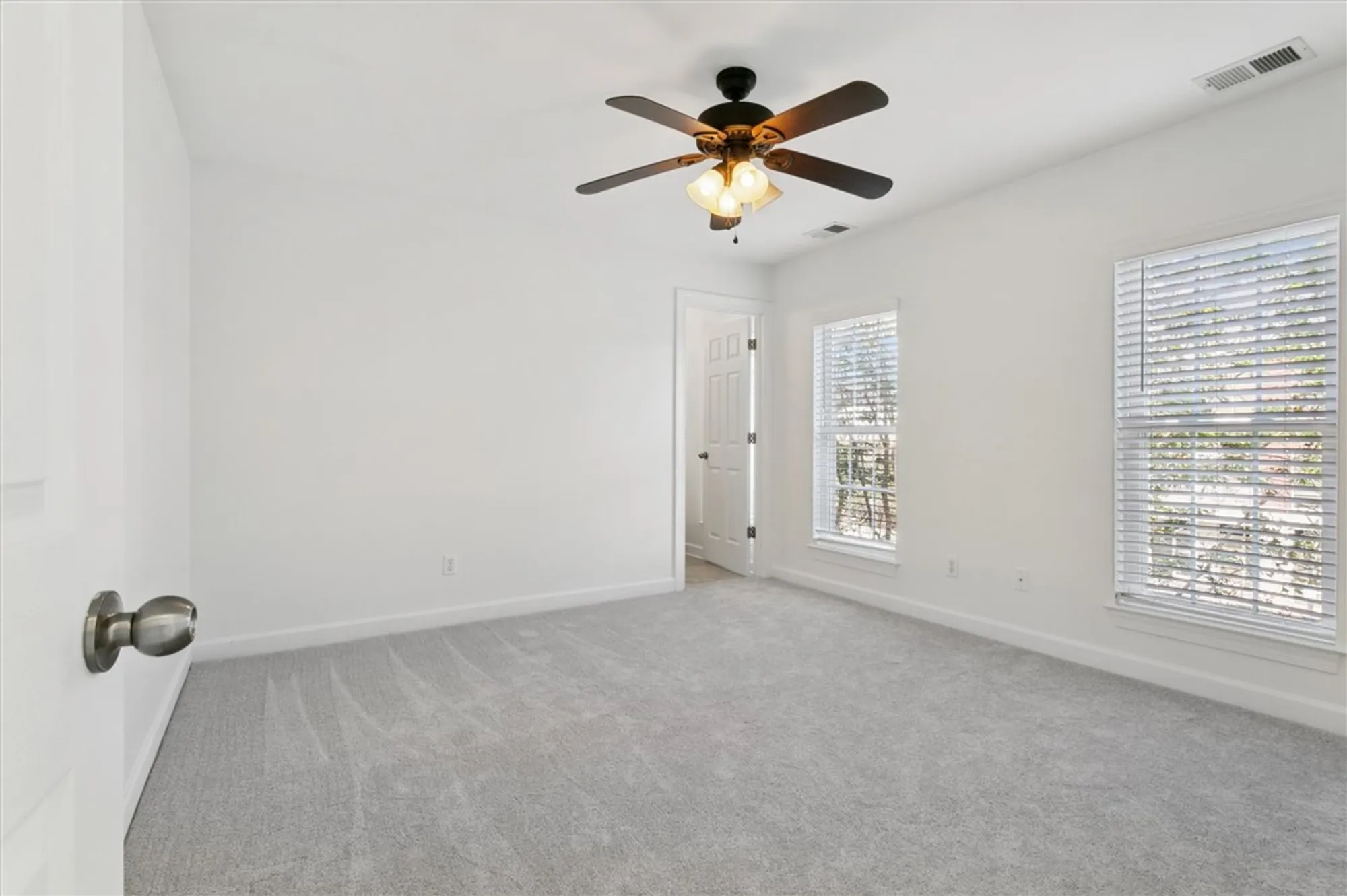 Property Slideshow image 27 of 37 | 5403 discovery park blvd, Williamsburg, VA, 23188