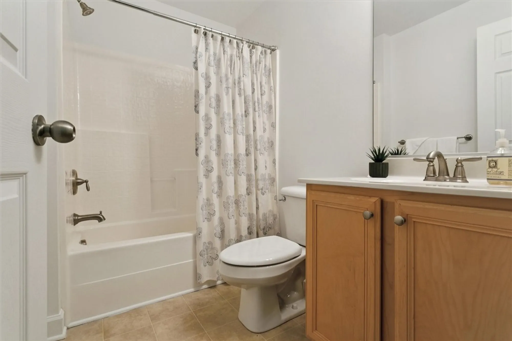 Property Slideshow image 7 of 37 | 5403 discovery park blvd, Williamsburg, VA, 23188