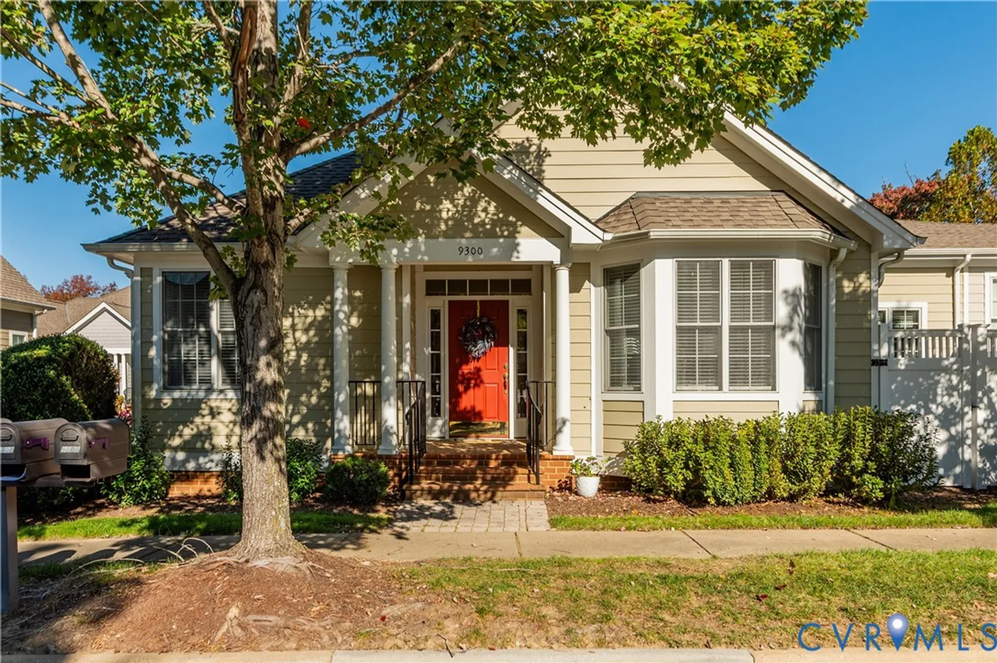 Property Slideshow image 2 of 37 | 9300 amberleigh cir, North Chesterfield, VA, 23236