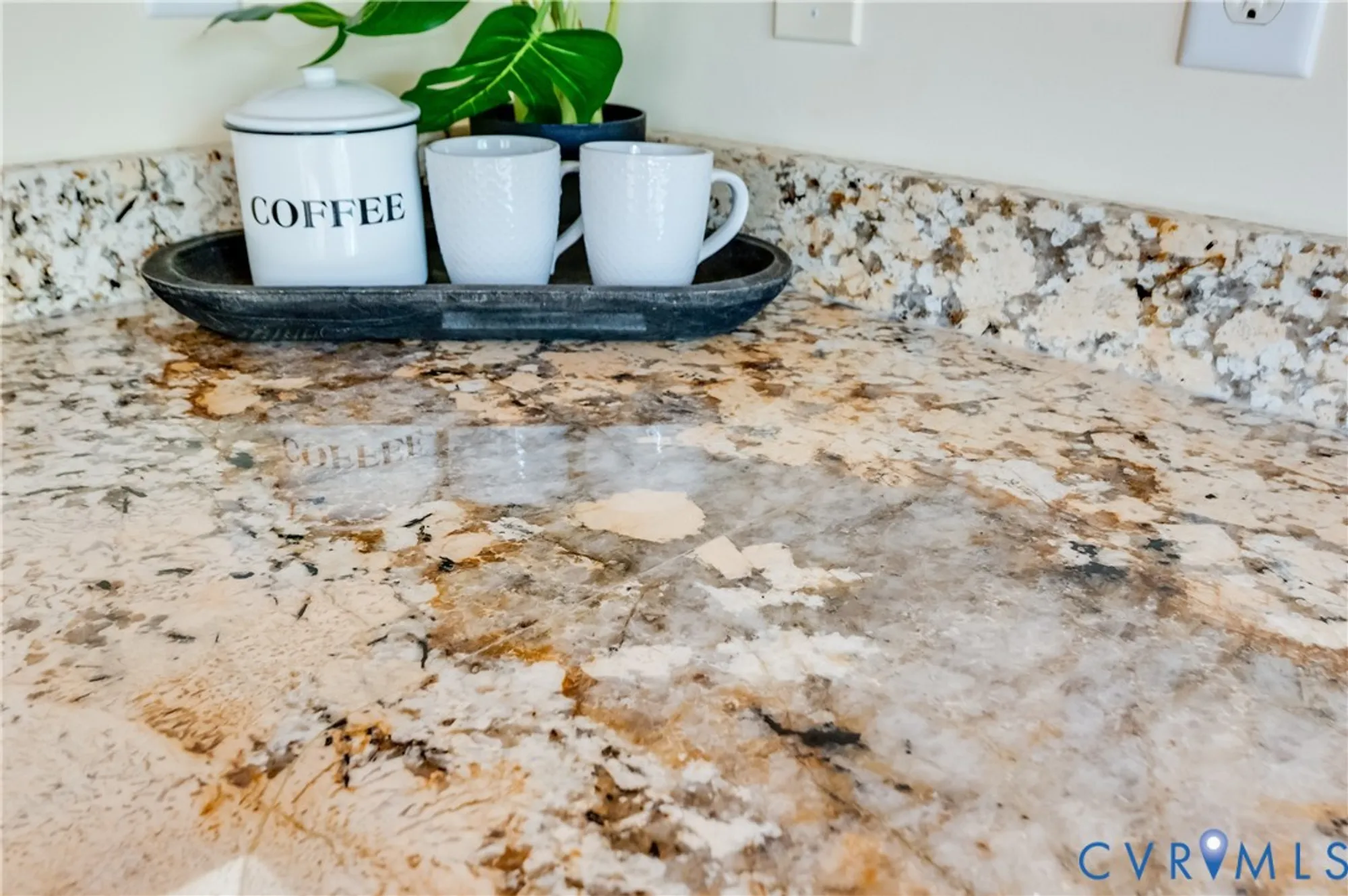 Property Slideshow image 22 of 37 | 9300 amberleigh cir, North Chesterfield, VA, 23236