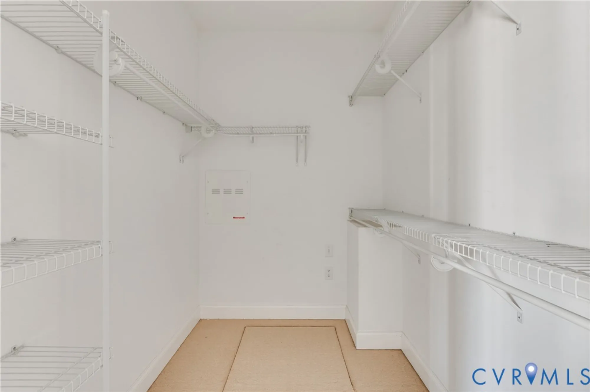 Property Slideshow image 34 of 37 | 9300 amberleigh cir, North Chesterfield, VA, 23236