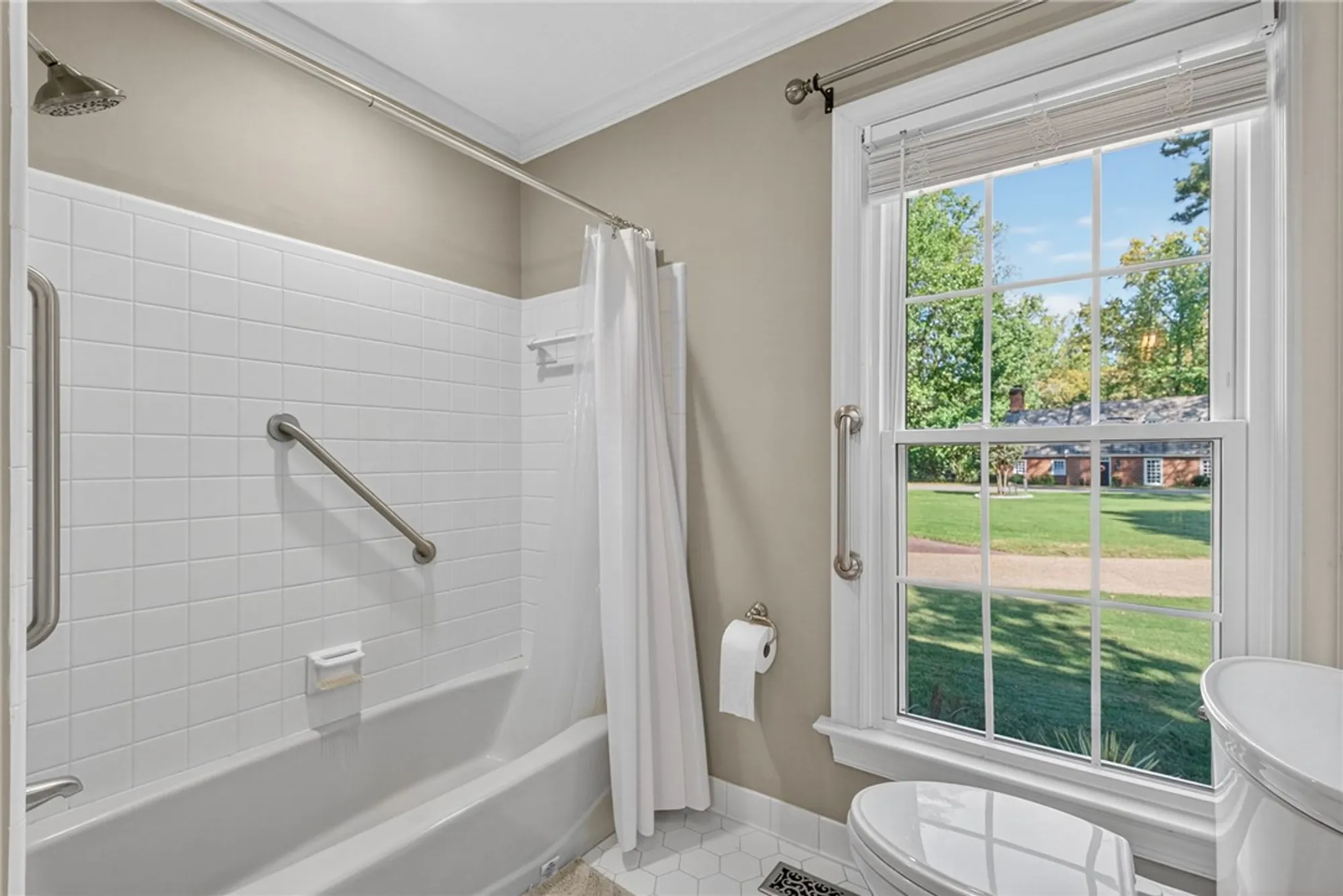 Property Slideshow image 25 of 50 | 23 whittakers mill rd, Williamsburg, VA, 23185