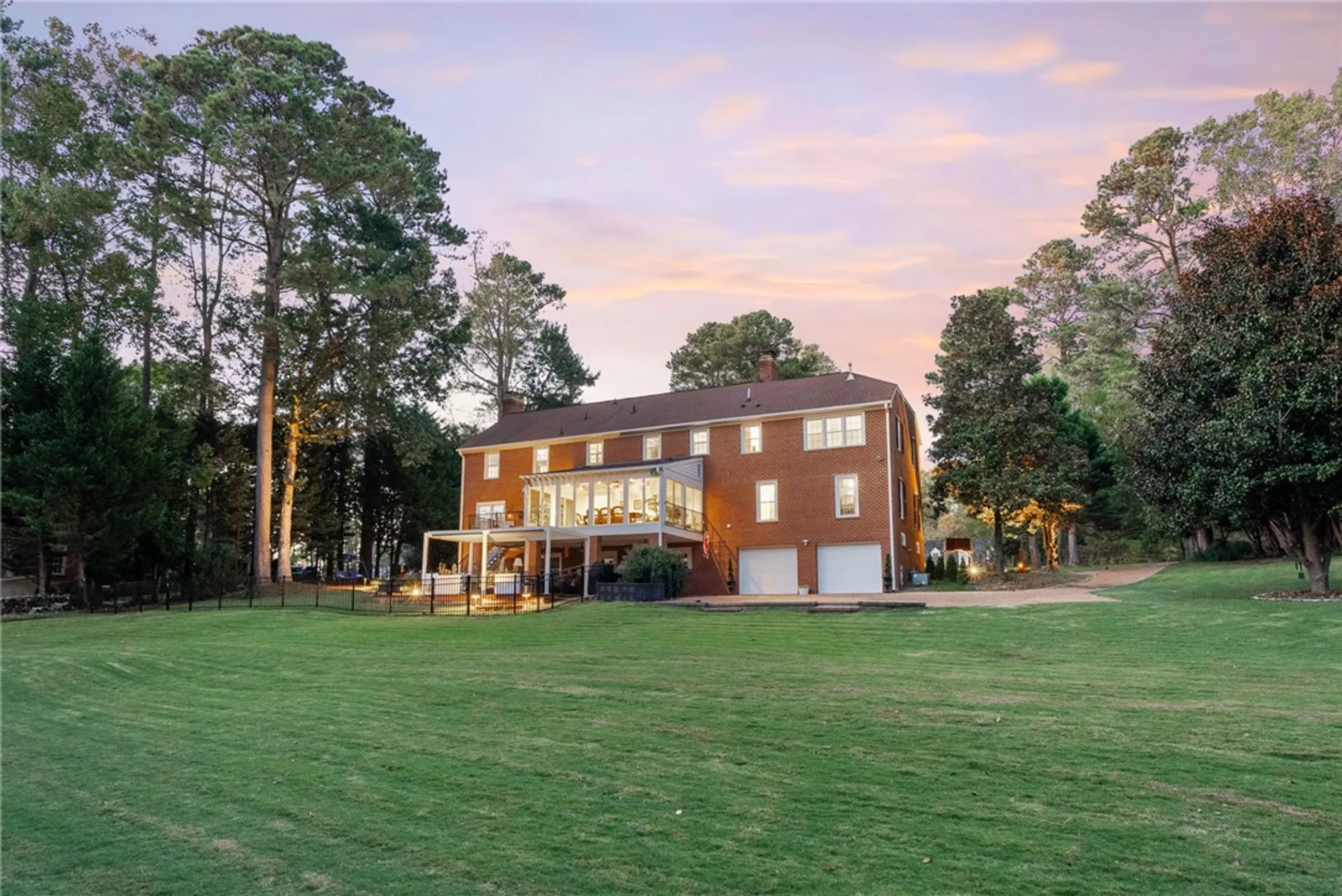 Property Slideshow image 2 of 50 | 23 whittakers mill rd, Williamsburg, VA, 23185