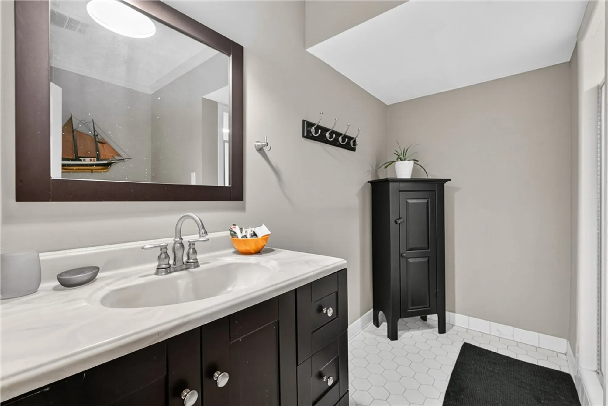 Property Slideshow image 41 of 50 | 23 whittakers mill rd, Williamsburg, VA, 23185