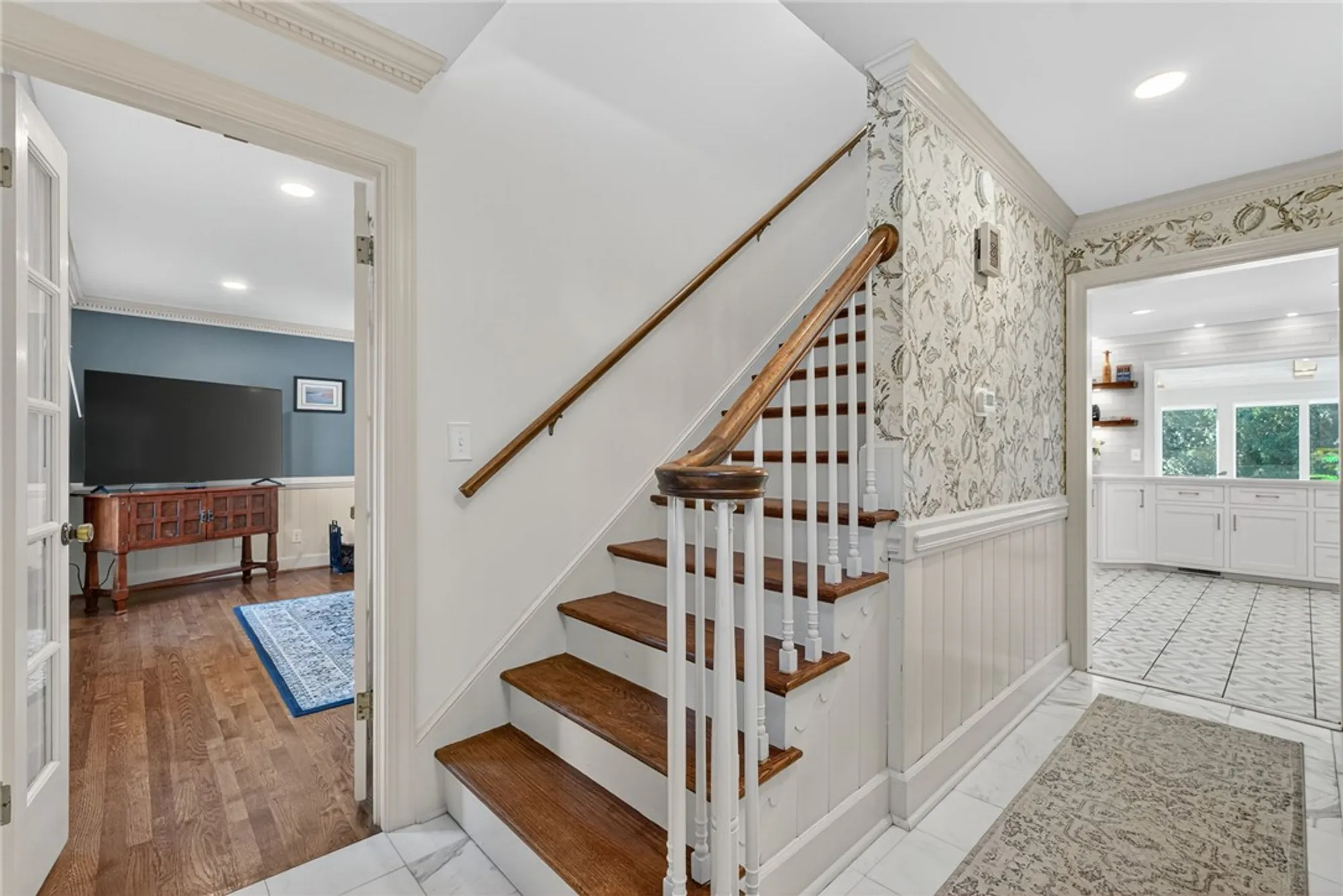 Property Slideshow image 6 of 50 | 23 whittakers mill rd, Williamsburg, VA, 23185