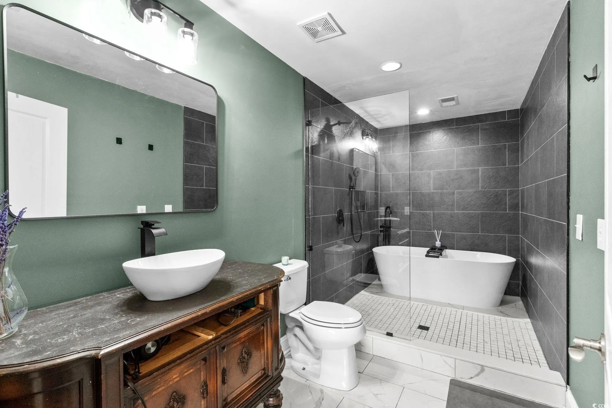 Property Slideshow image 22 of 40 | 2534 greenbank dr, Myrtle Beach, SC, 29579