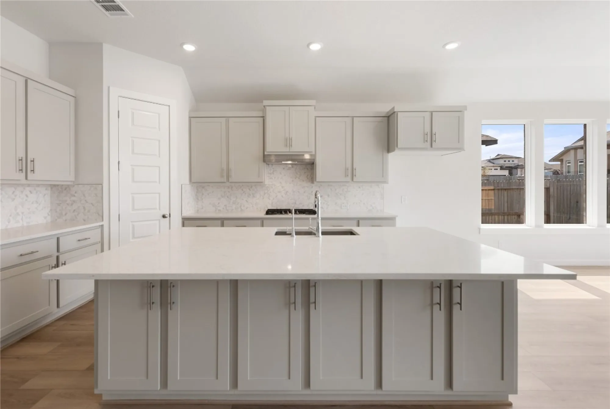 Property Slideshow image 15 of 27 | 609 borchers blvd, New Braunfels, TX, 78132