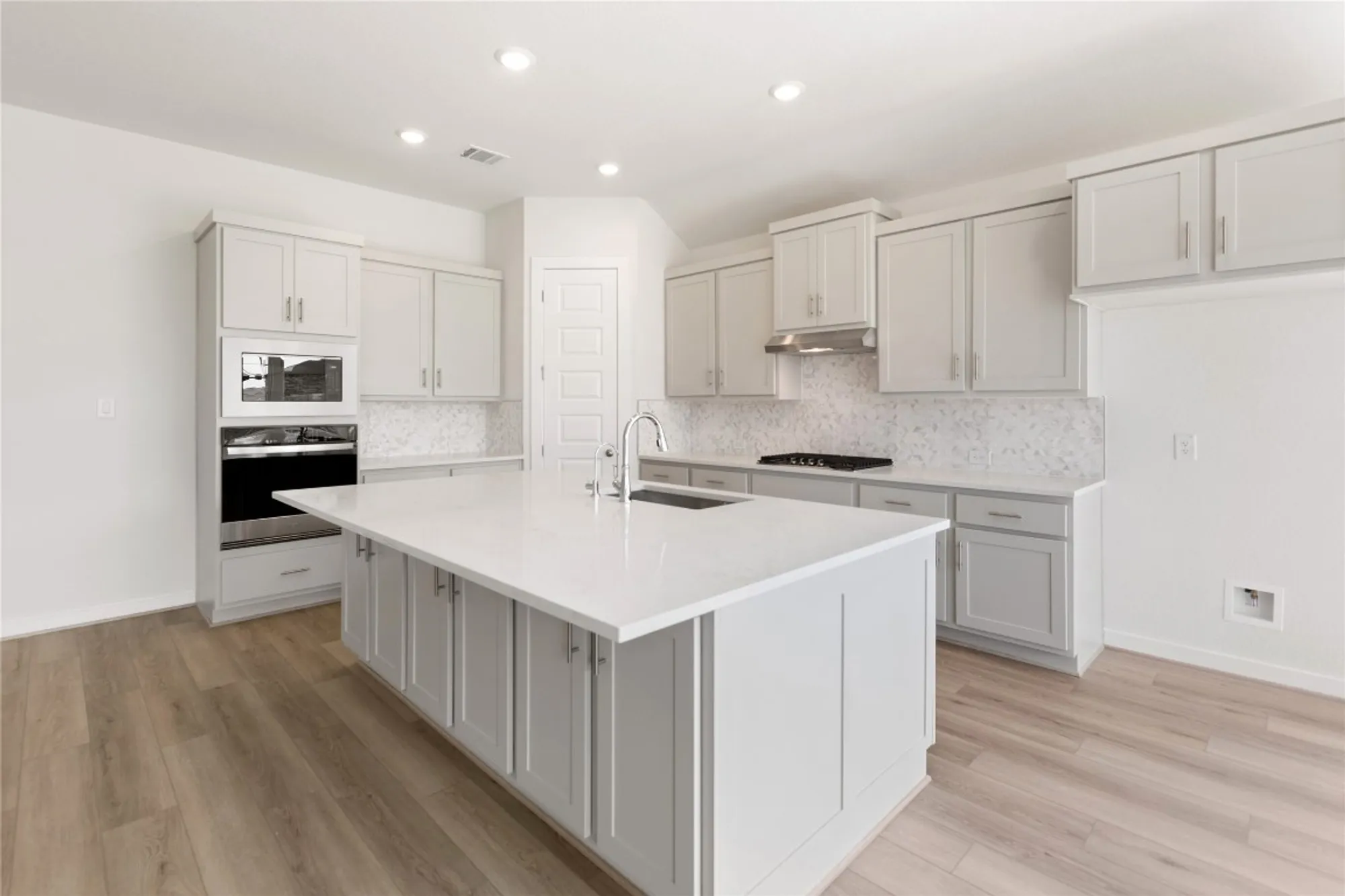 Property Slideshow image 16 of 27 | 609 borchers blvd, New Braunfels, TX, 78132