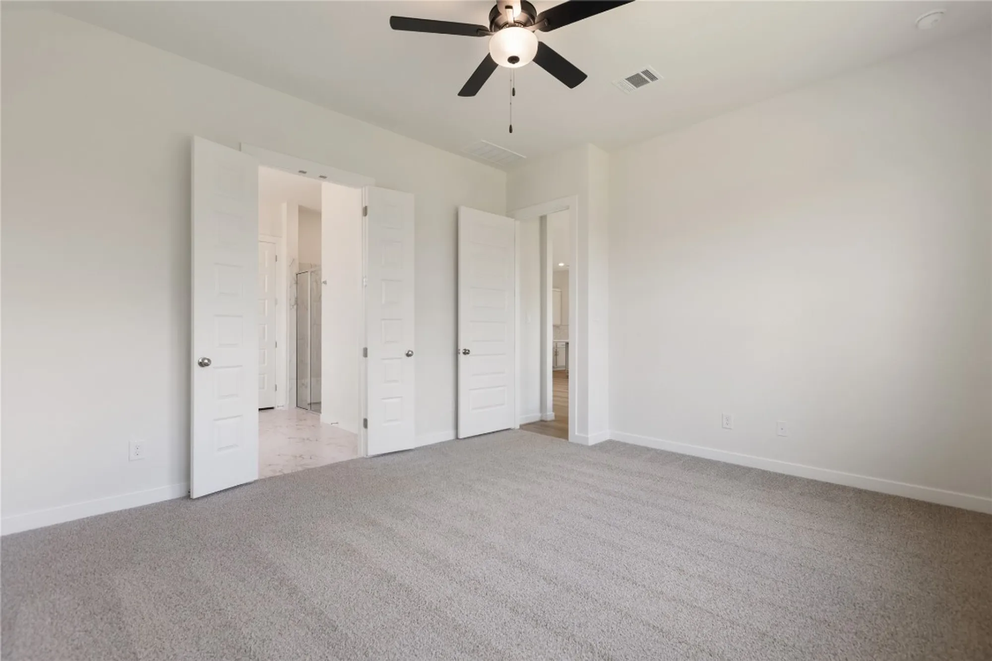 Property Slideshow image 21 of 27 | 609 borchers blvd, New Braunfels, TX, 78132