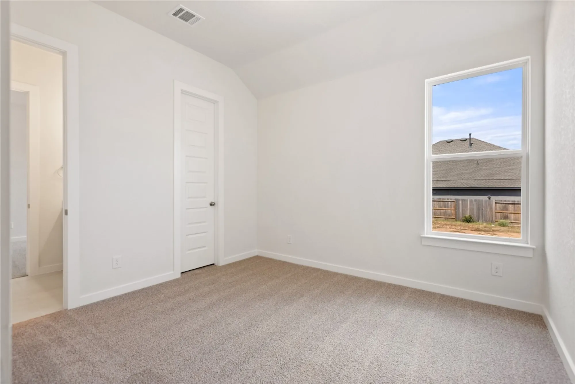 Property Slideshow image 7 of 27 | 609 borchers blvd, New Braunfels, TX, 78132