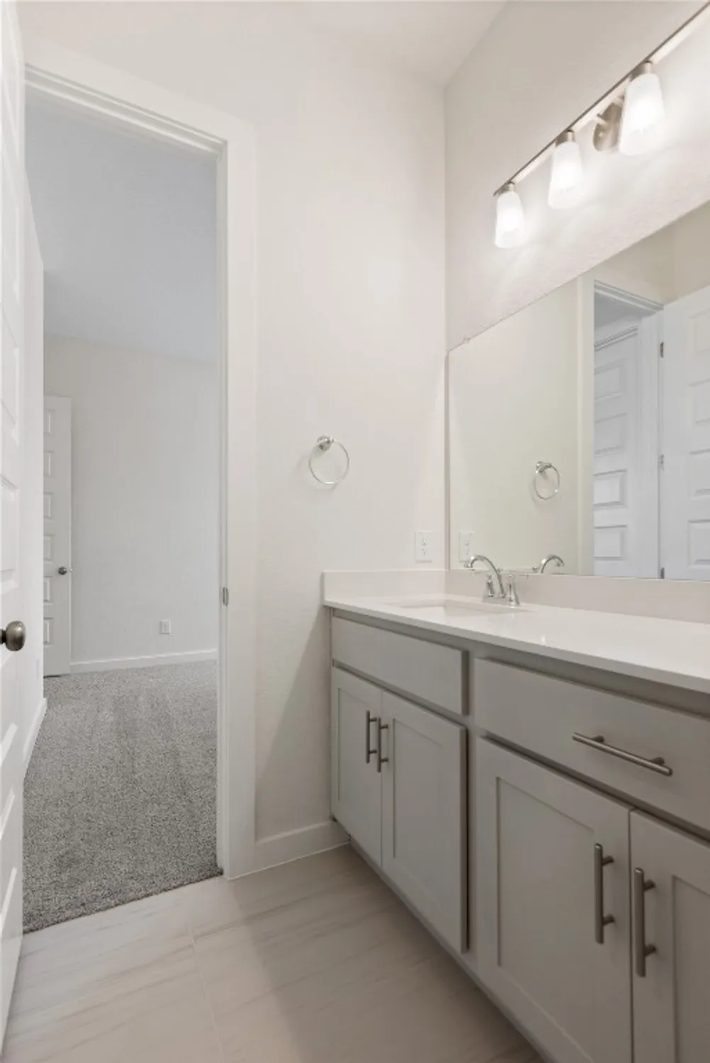 Property Slideshow image 8 of 27 | 609 borchers blvd, New Braunfels, TX, 78132