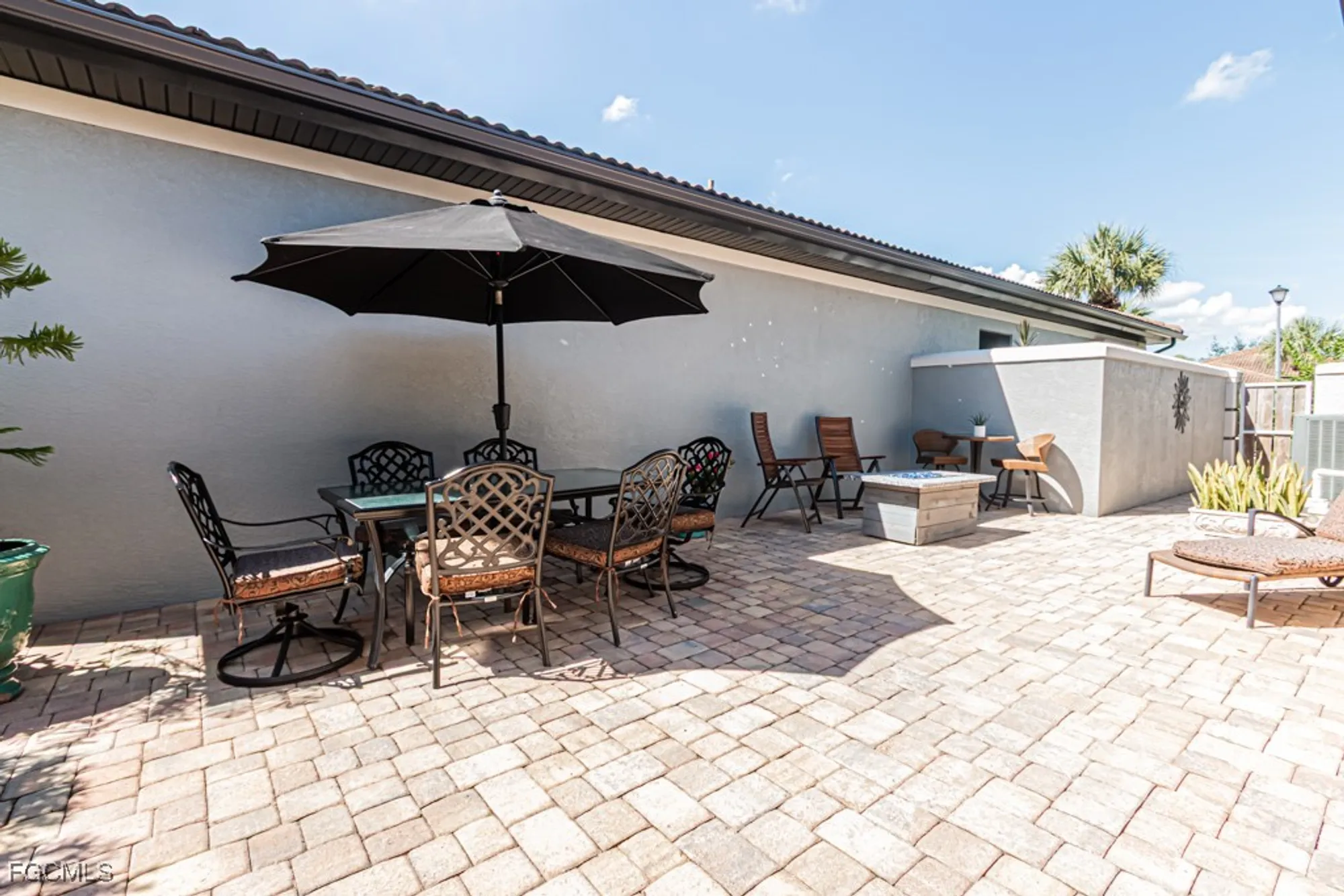 Property Slideshow image 8 of 36 | 10553 avila cir, Fort Myers, FL, 33913