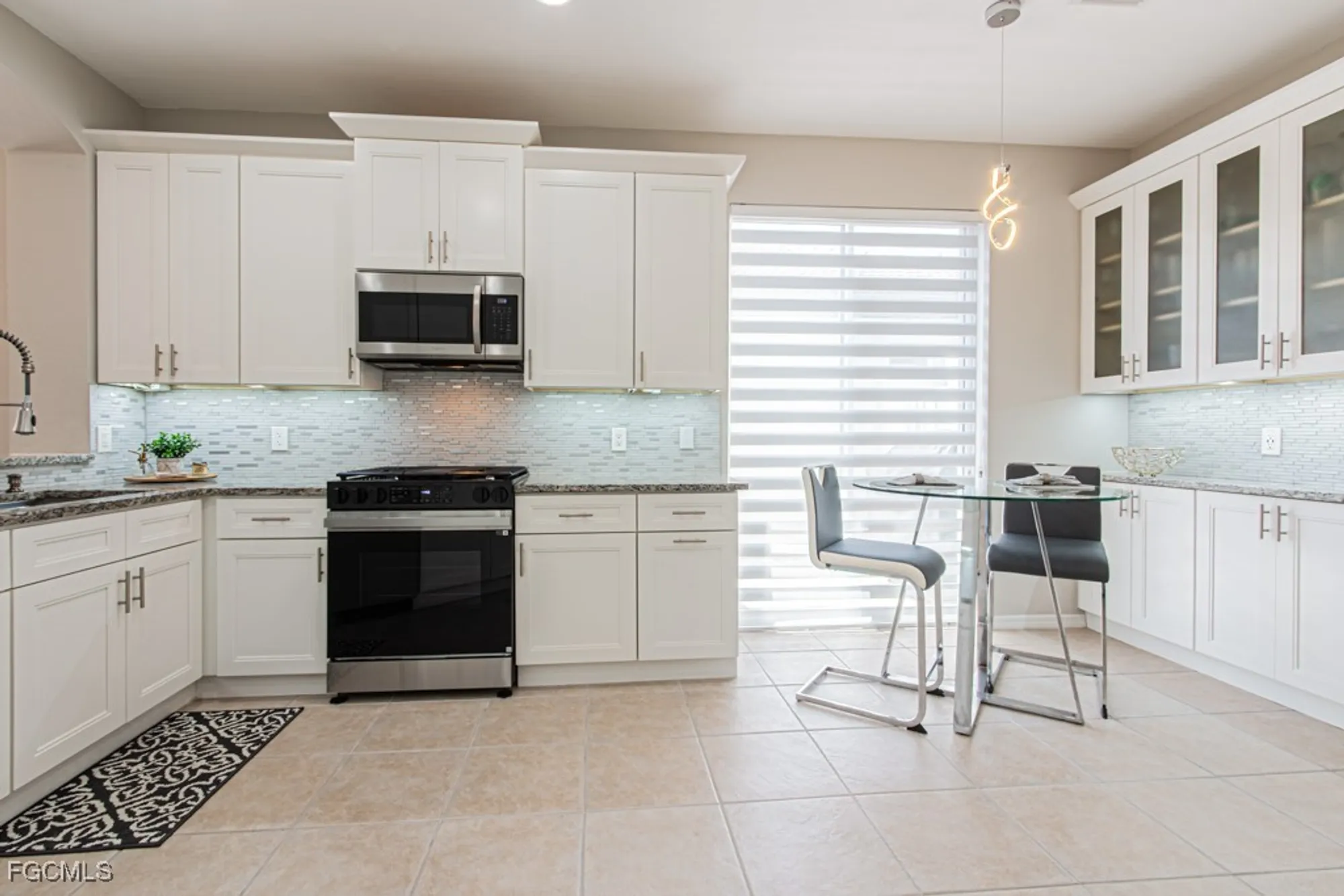 Property Slideshow image 9 of 36 | 10553 avila cir, Fort Myers, FL, 33913