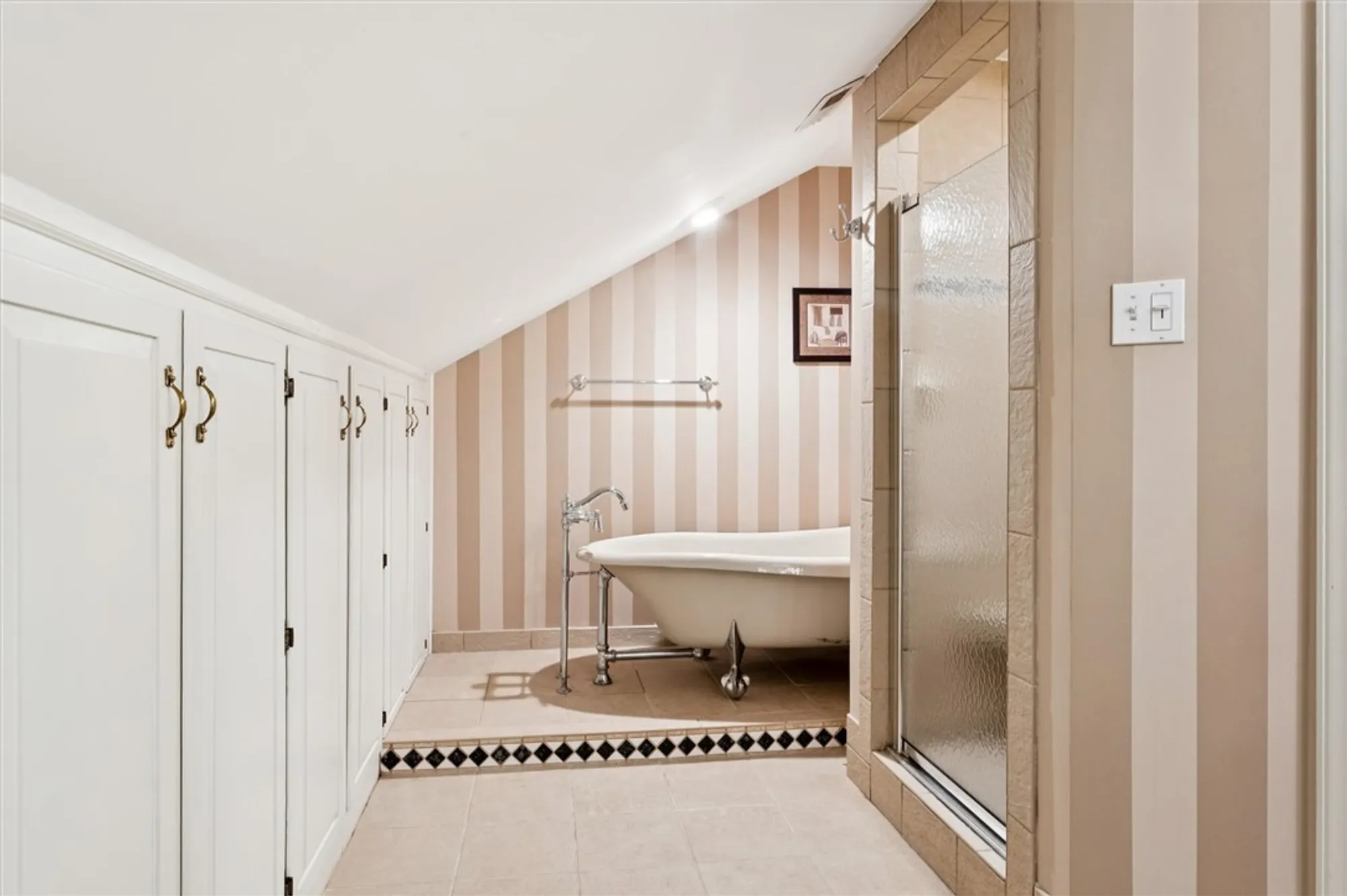 Property Slideshow image 36 of 45 | 32 hampton key, Williamsburg, VA, 23185